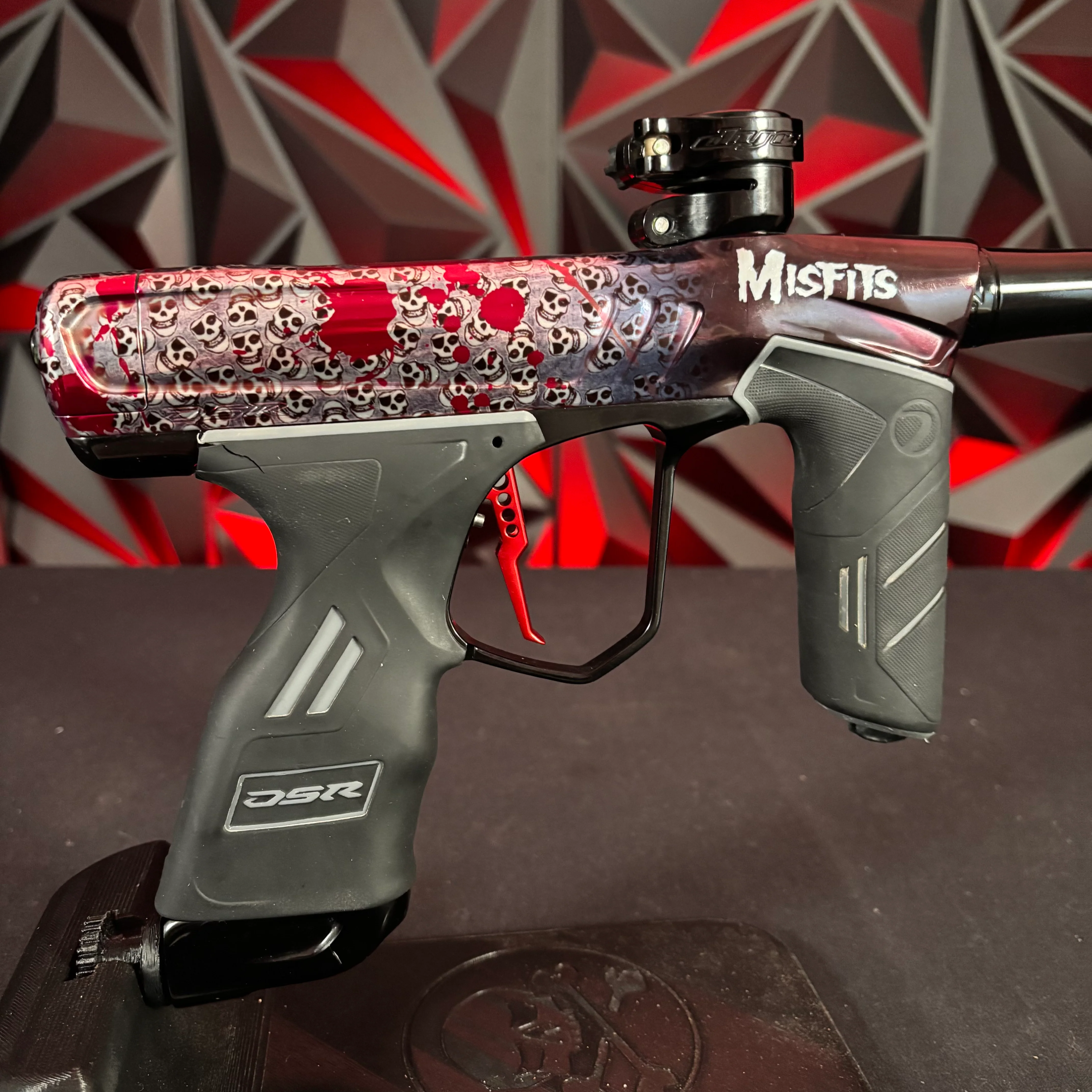 Used Dye DSR+ Paintball Marker - PGA Misfits Heavy Metal - Image 2