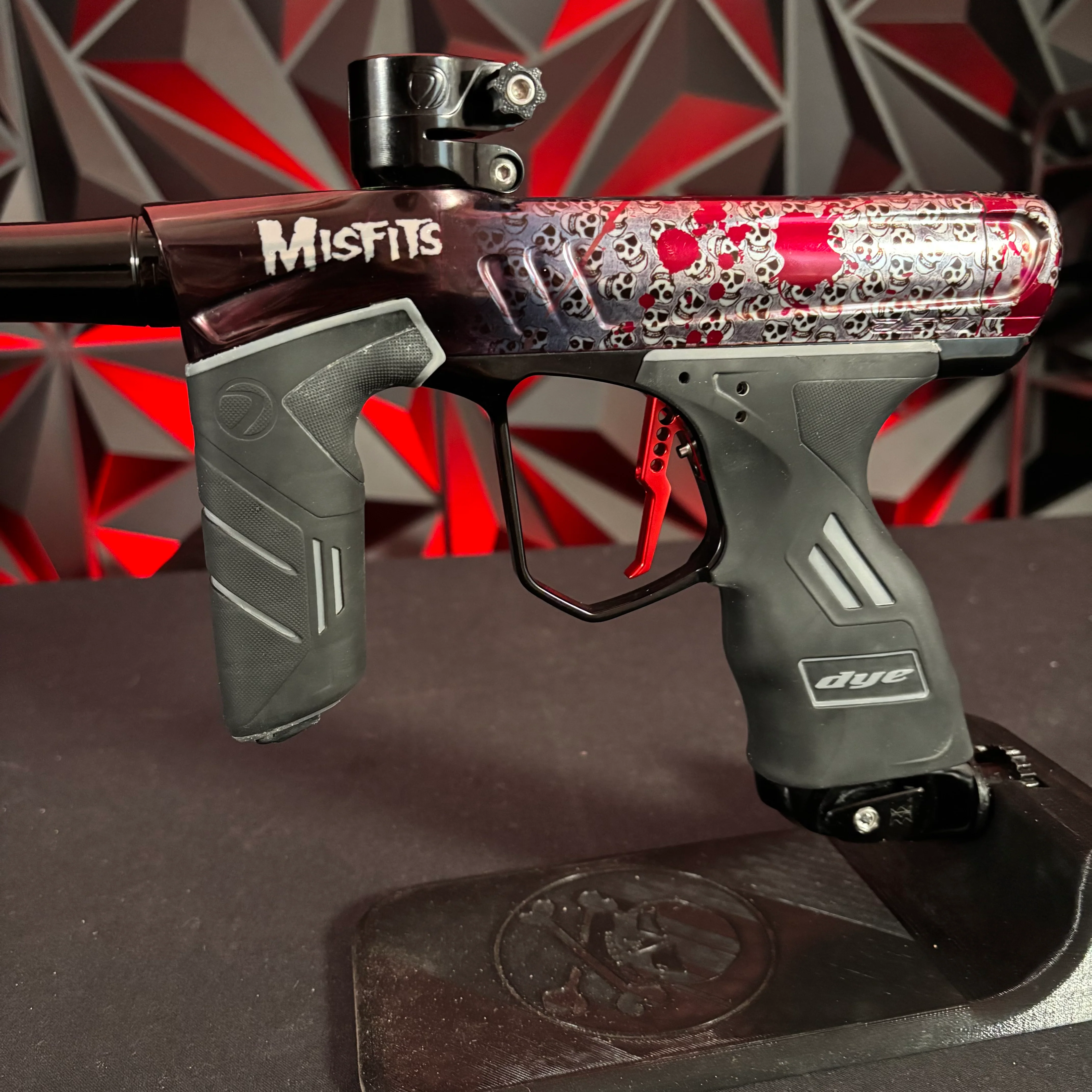 Used Dye DSR+ Paintball Marker - PGA Misfits Heavy Metal - Image 5