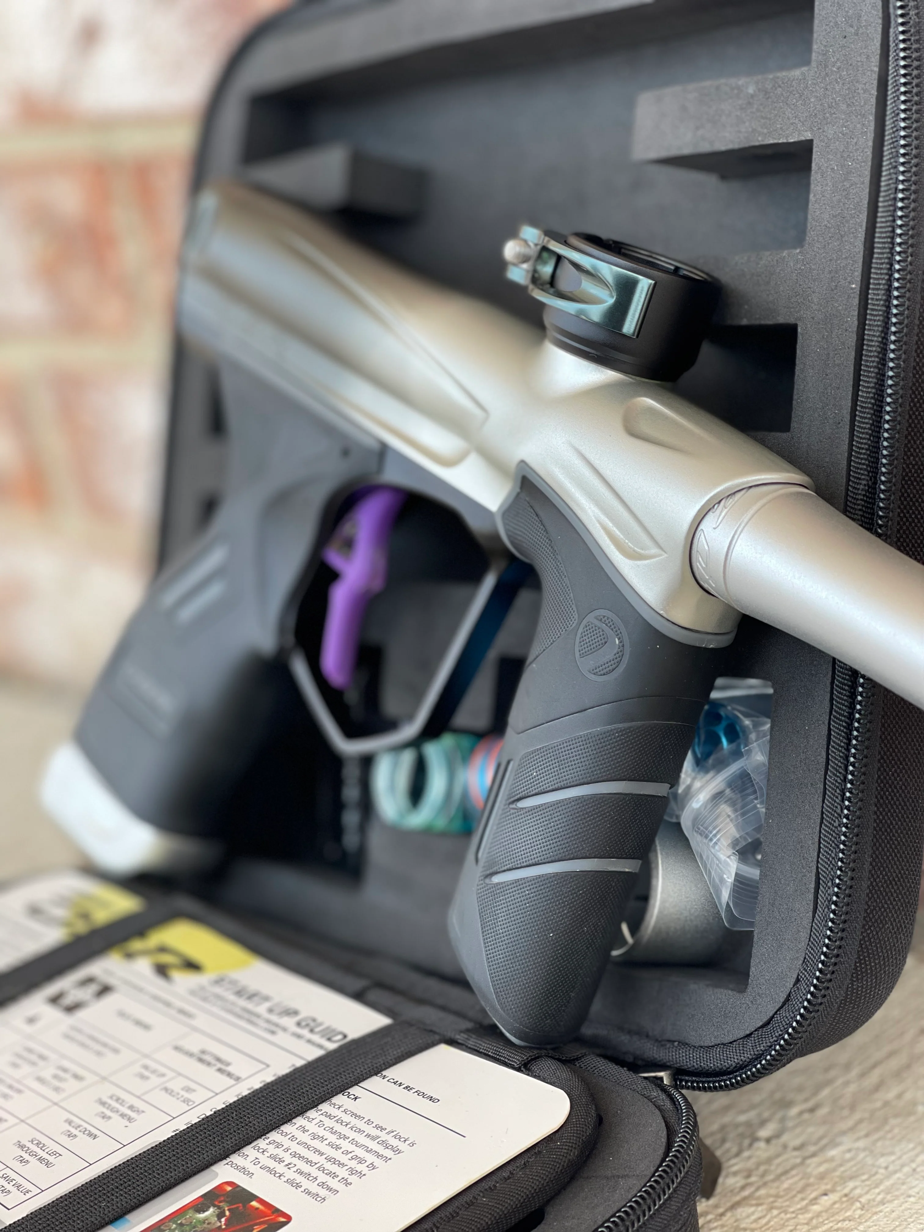 Used Dye DSR Paintball Marker - Silver Bullet - Image 3