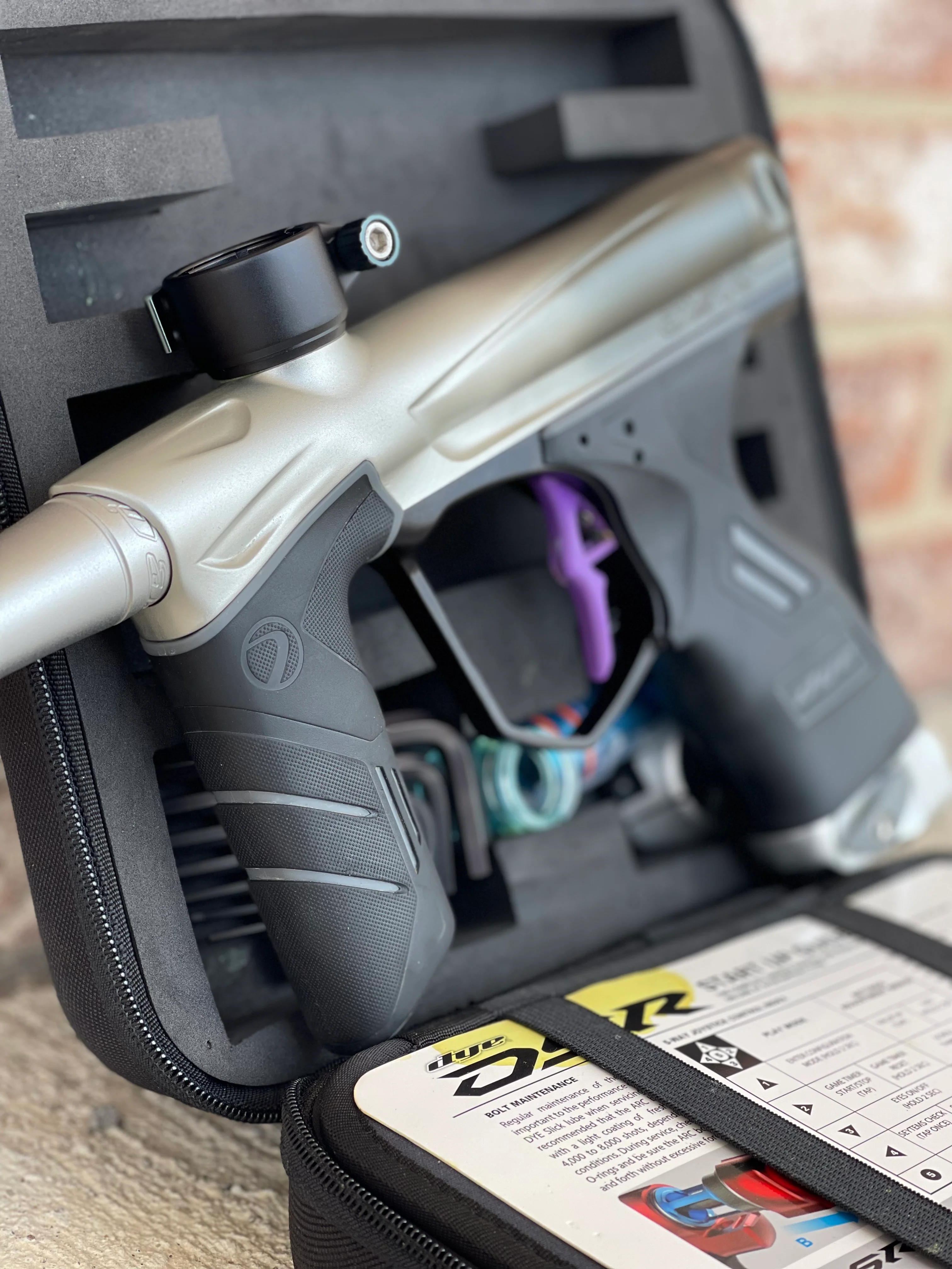 Used Dye DSR Paintball Marker - Silver Bullet - Image 4