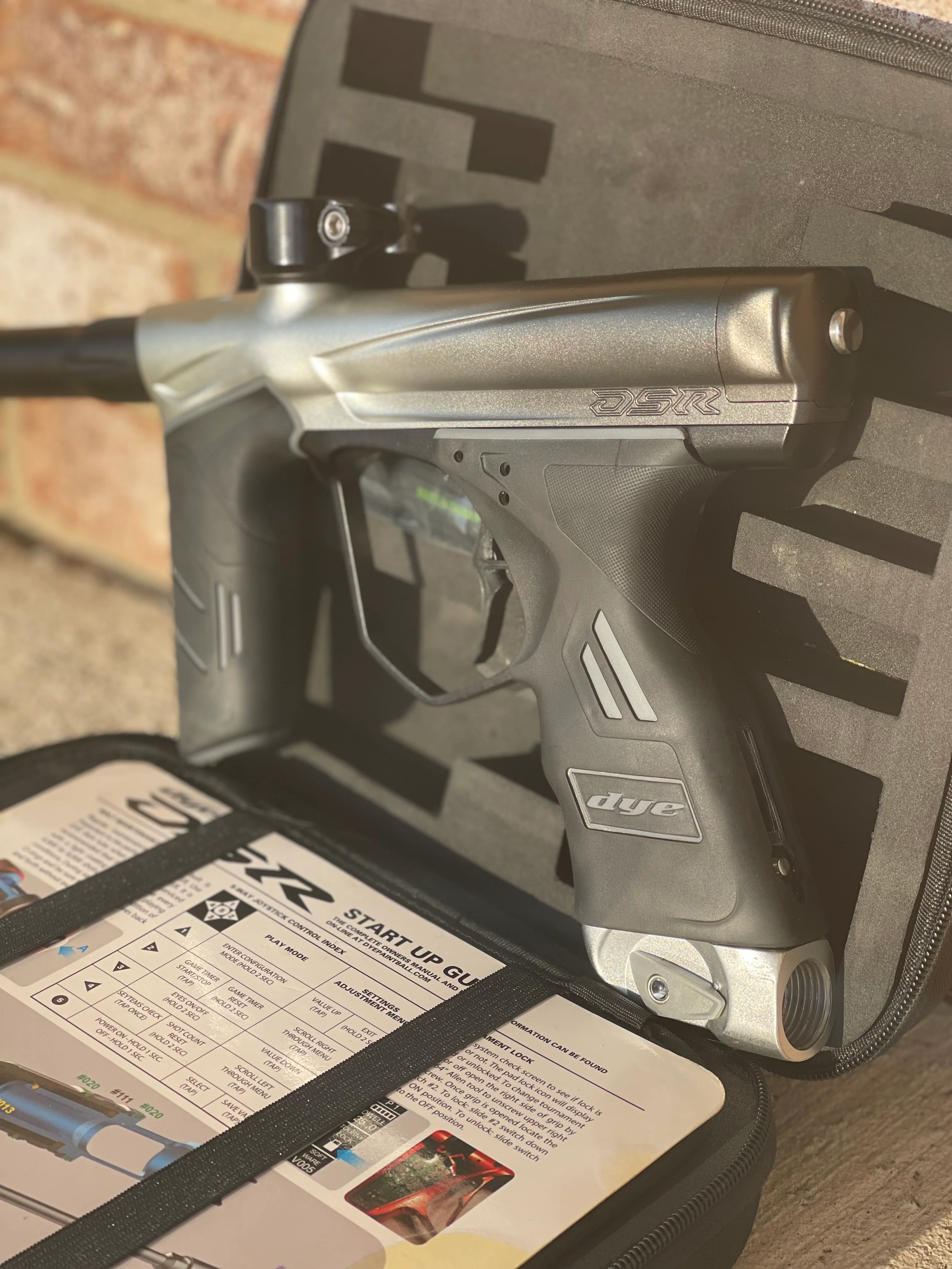 Used Dye DSR Paintball Marker - Silver Bullet - Image 3