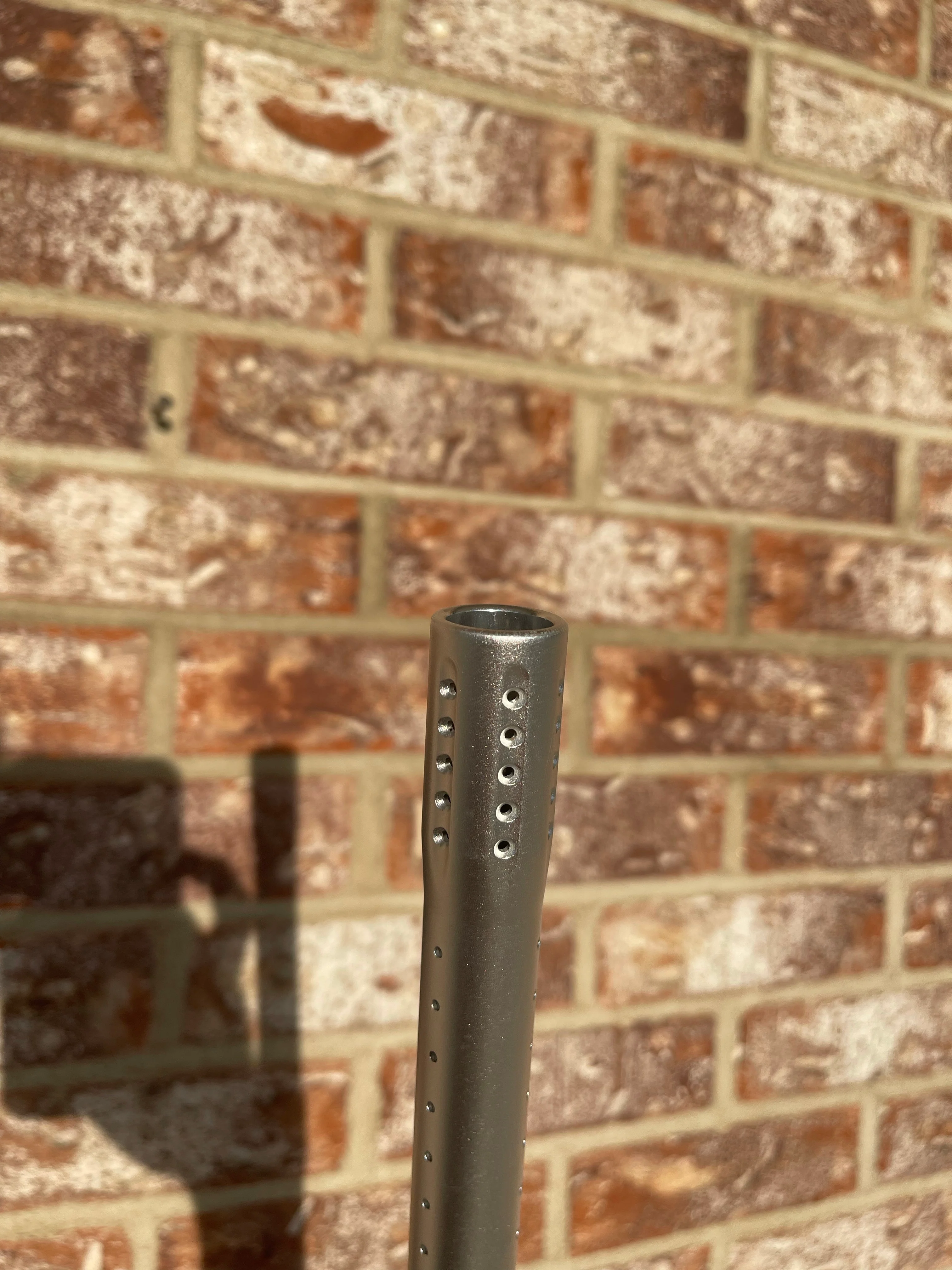 Used Dye DSR Paintball Marker - Silver Bullet - Image 7