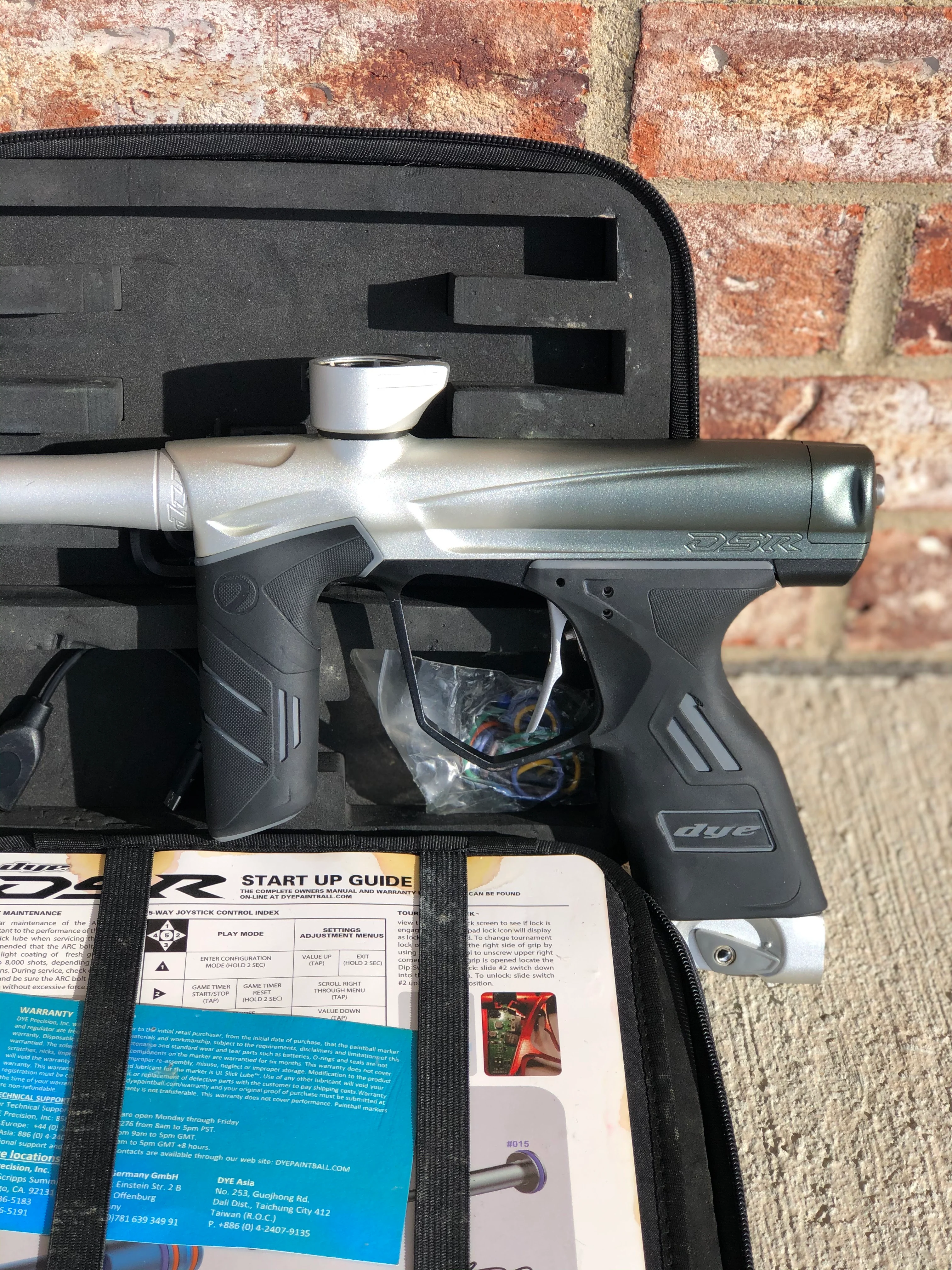 Used Dye DSR Paintball Marker - Silver Bullet - Image 2