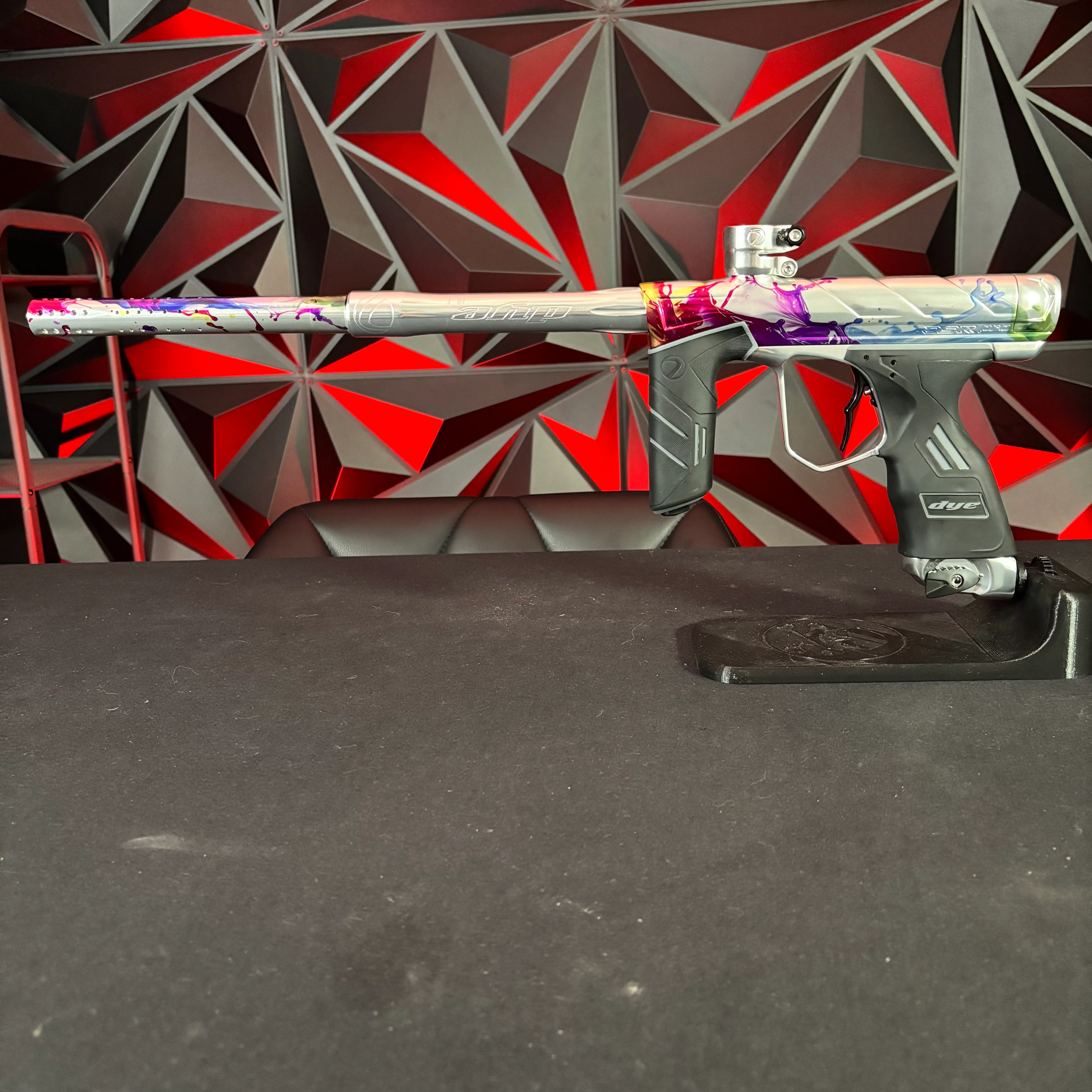 Used Dye DSR Pro Paintball Marker - Color Splash - Image 7