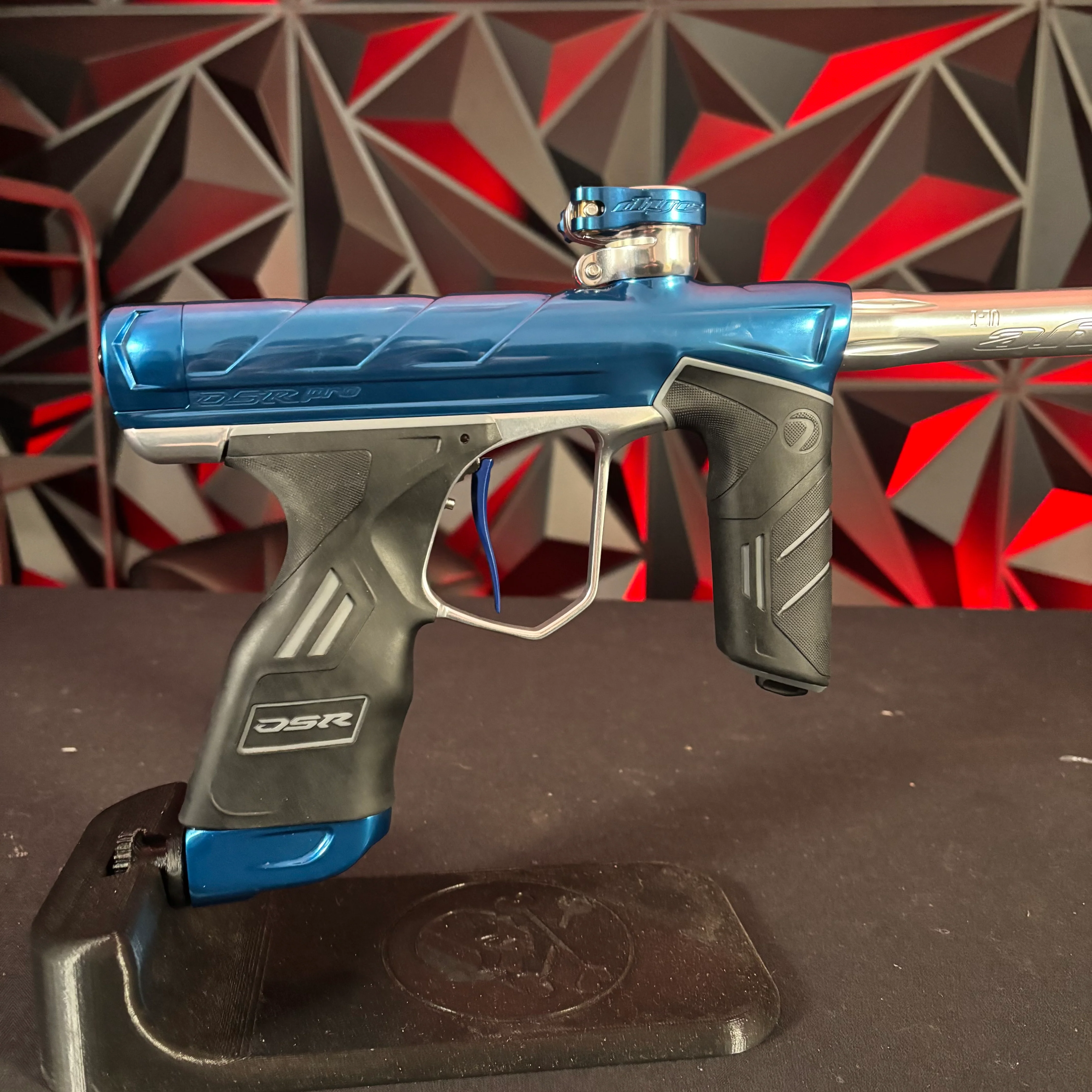 Used Dye DSR Pro Paintball Marker - AF1 - Image 2