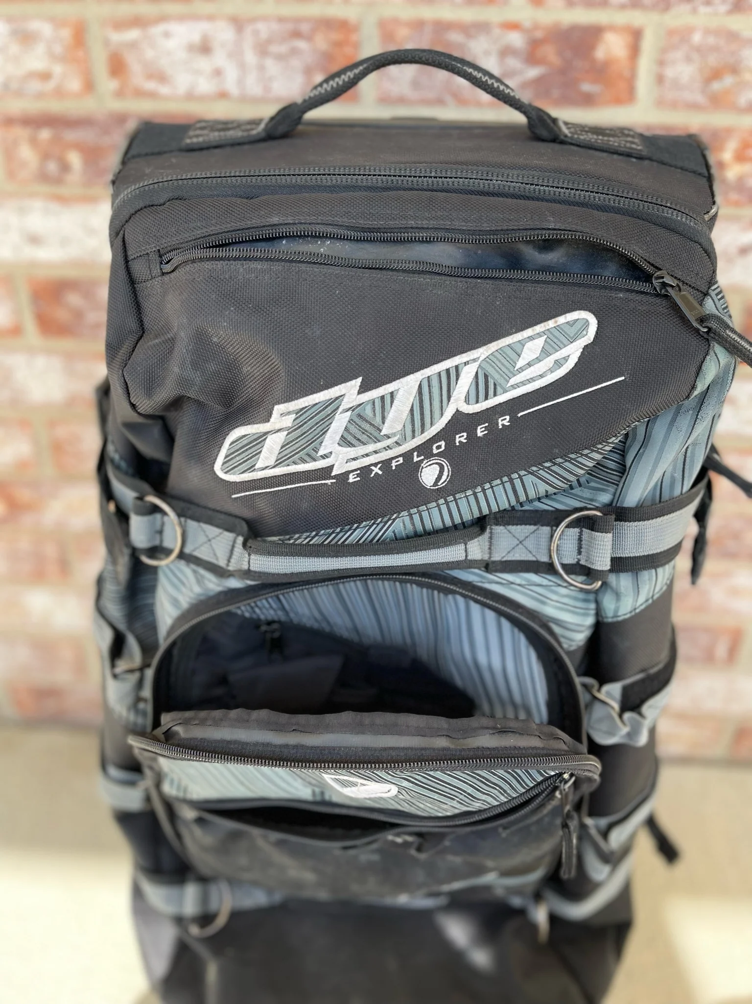 Used Dye Explorer Roller Gear Bag - Black/Grey - Image 4