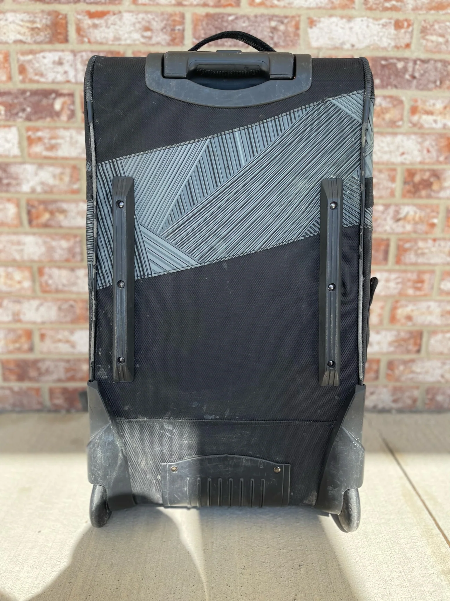 Used Dye Explorer Roller Gear Bag - Black/Grey - Image 5