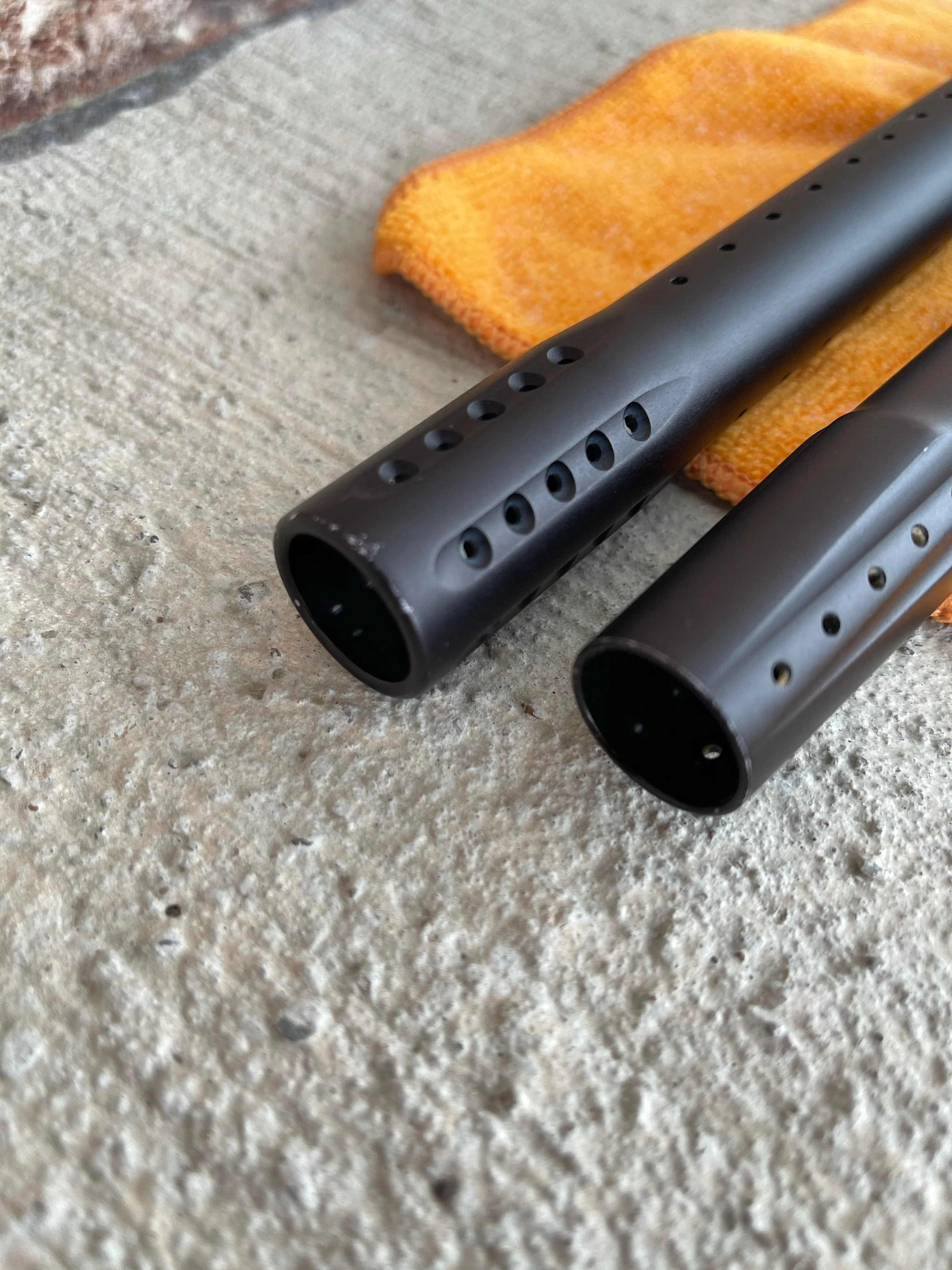Used Dye Glass Fiber Paintball Barrel Set - AC Thread - Image 2
