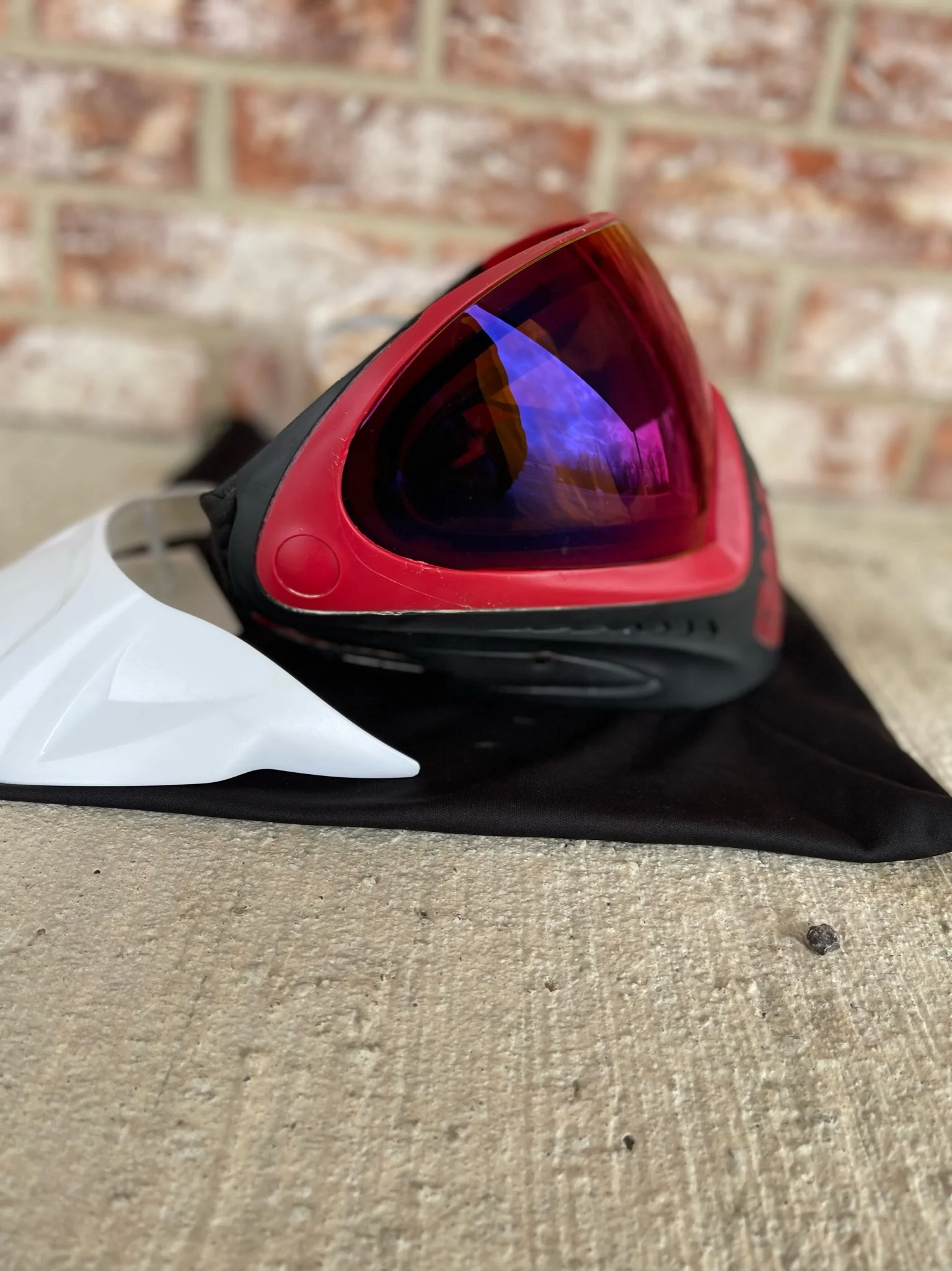 Used Dye I4 Paintball Goggle - Black/Red w/ Mirror Lens, Thermal HD Len, & White Visor - Image 2