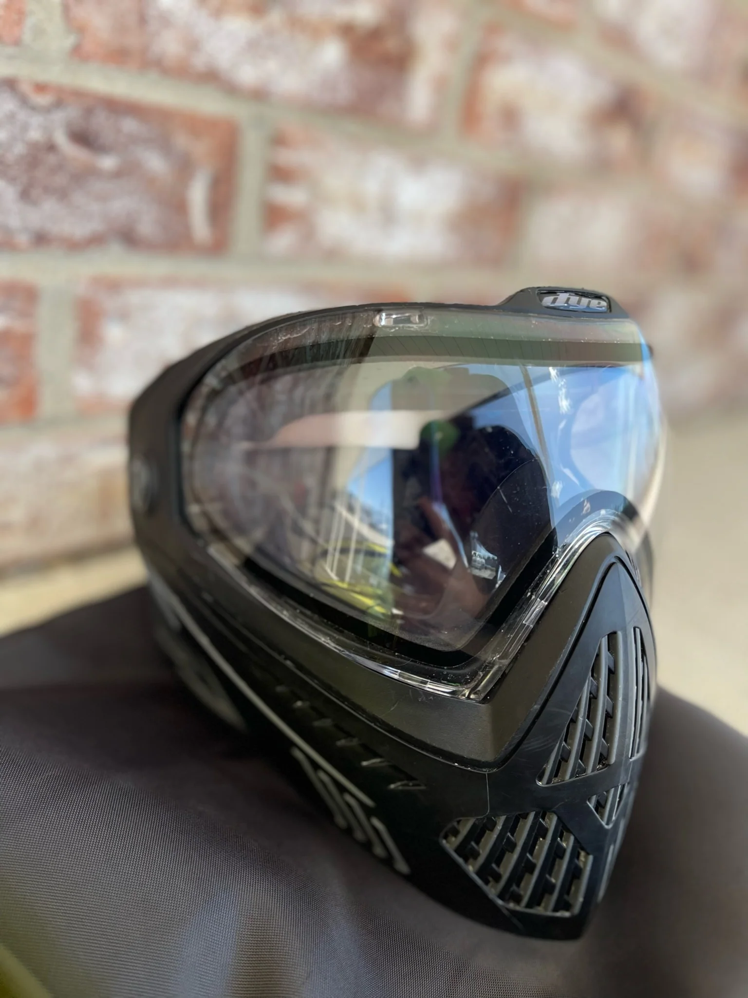 Used Dye I5 Paintball Goggle - Black w/Grey accents - Soft Goggle Bag - 2 Lenses - Image 2