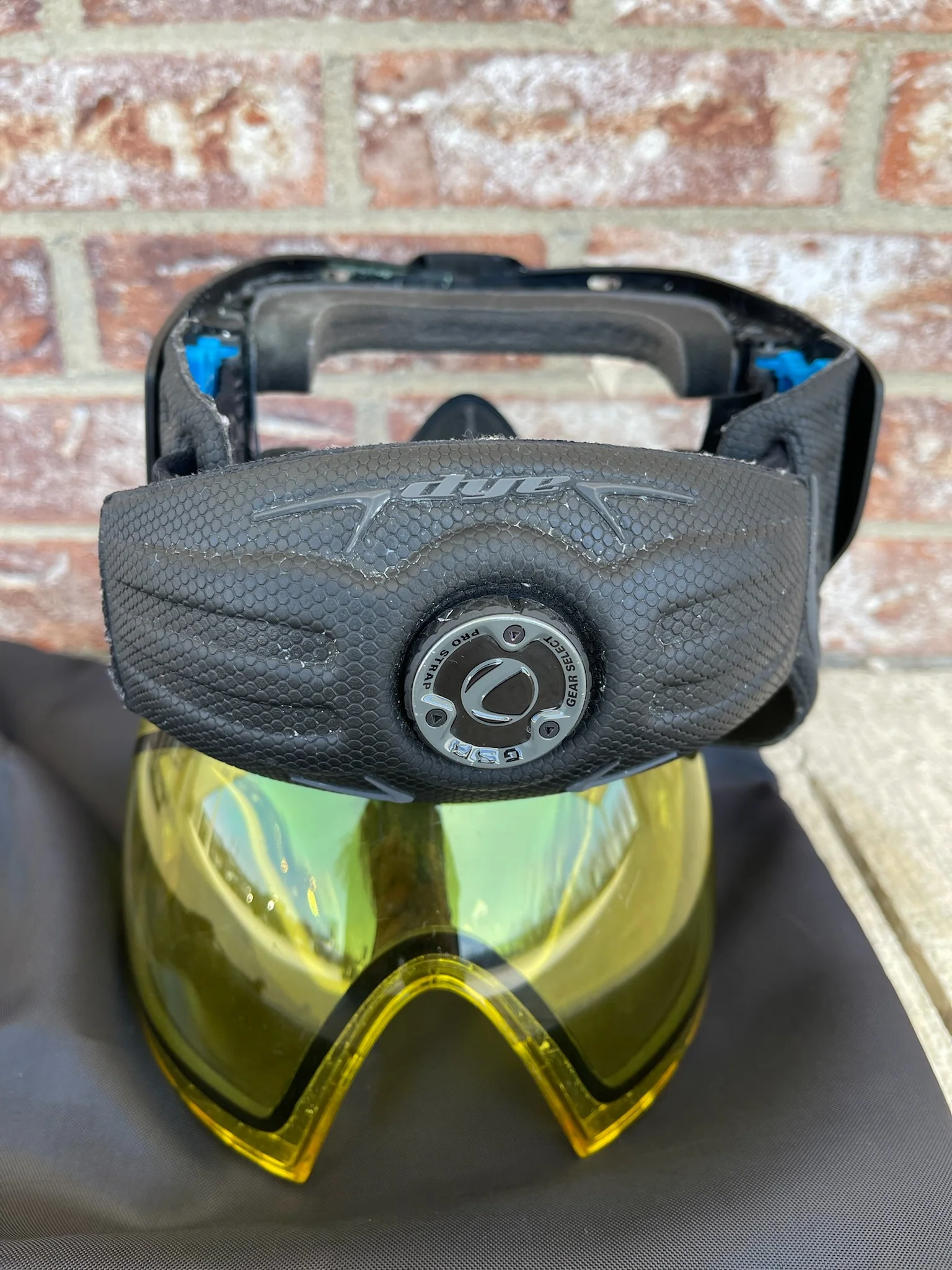 Used Dye I5 Paintball Goggle - Black w/Grey accents - Soft Goggle Bag - 2 Lenses - Image 5