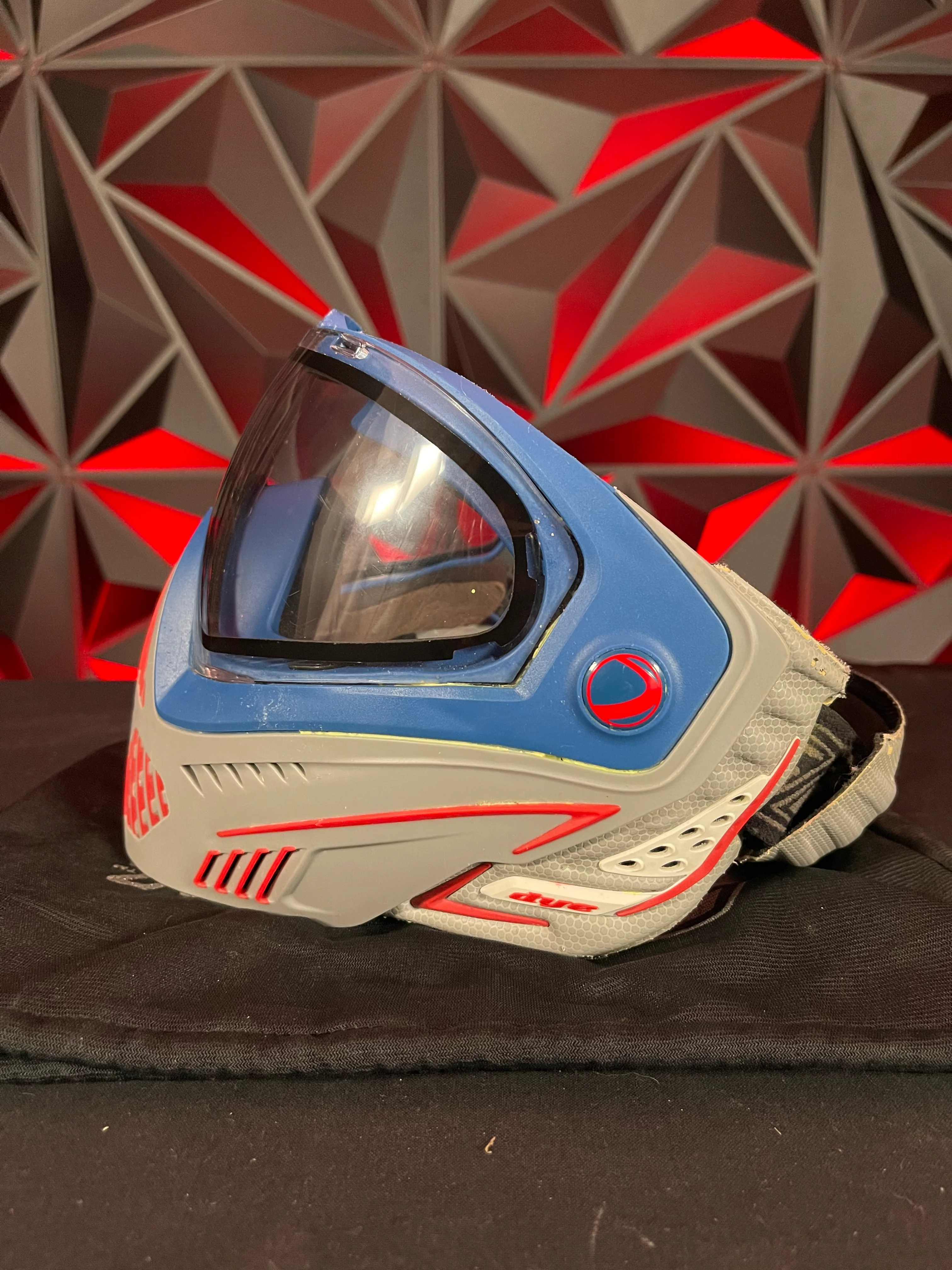 Used Dye i5 Paintball Goggle - Grey/Red w/Soft Goggle Bag - Image 6