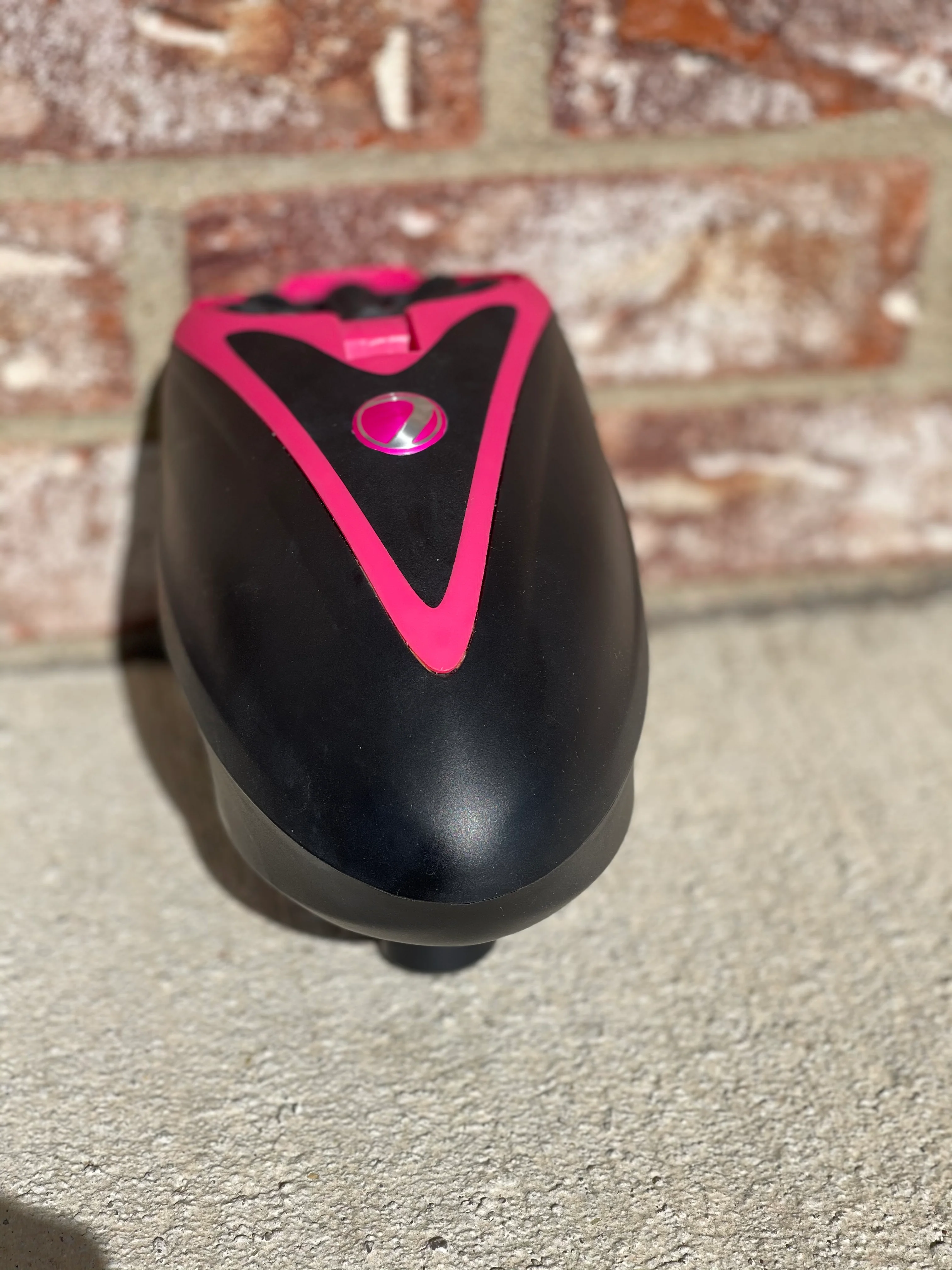 Used Dye LTR Paintball Loader - Black/Pink - Image 3