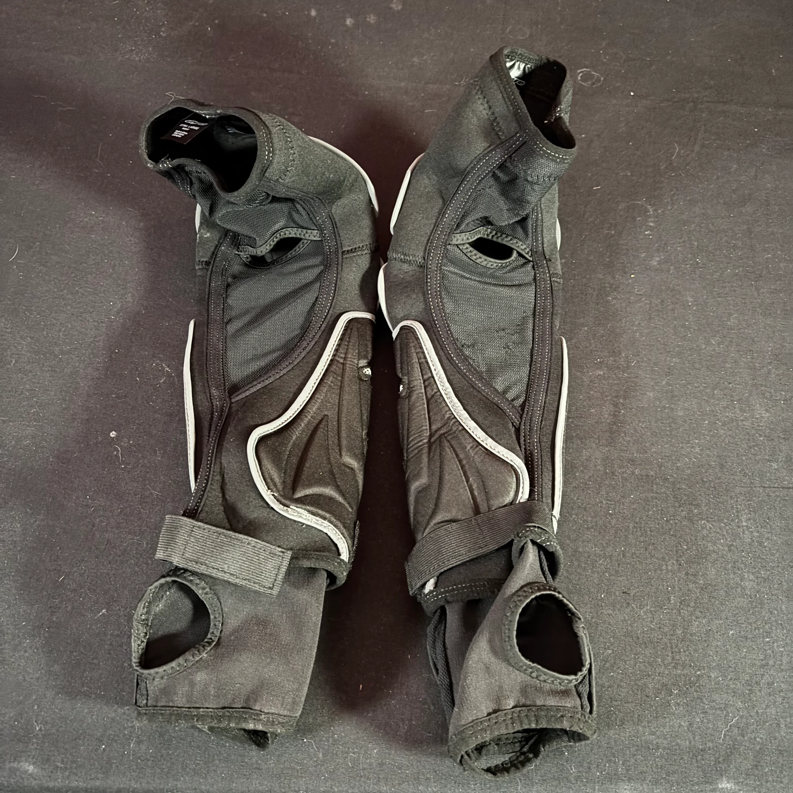 Used Dye Arm Pads - XLarge - Image 2