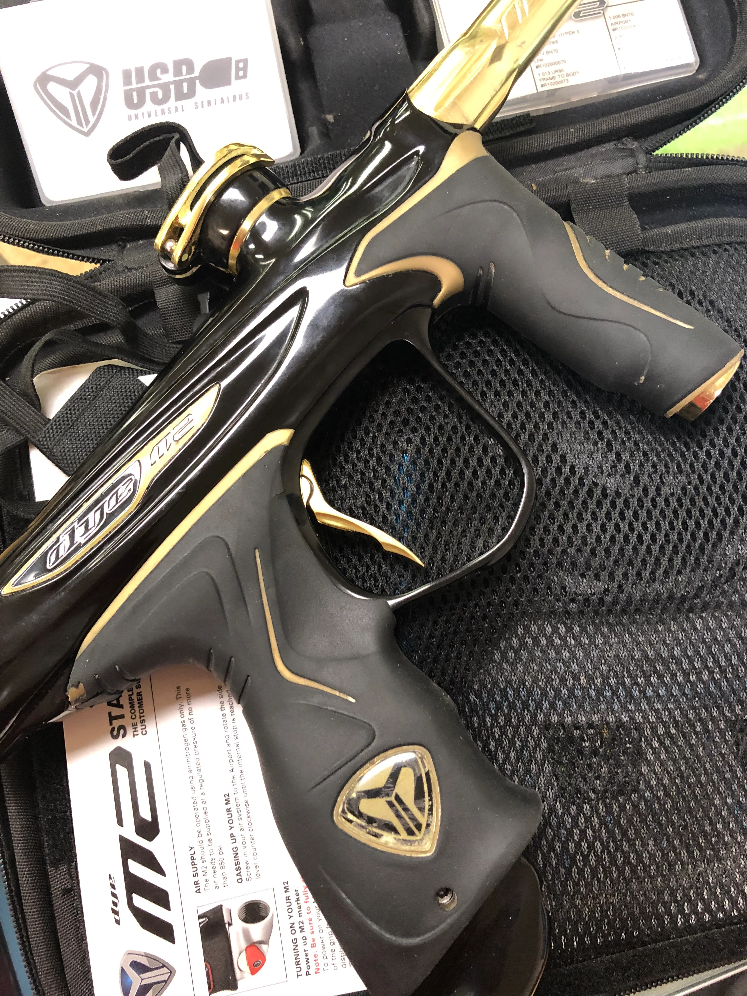 Used Dye M2- Black/Gold - Image 6