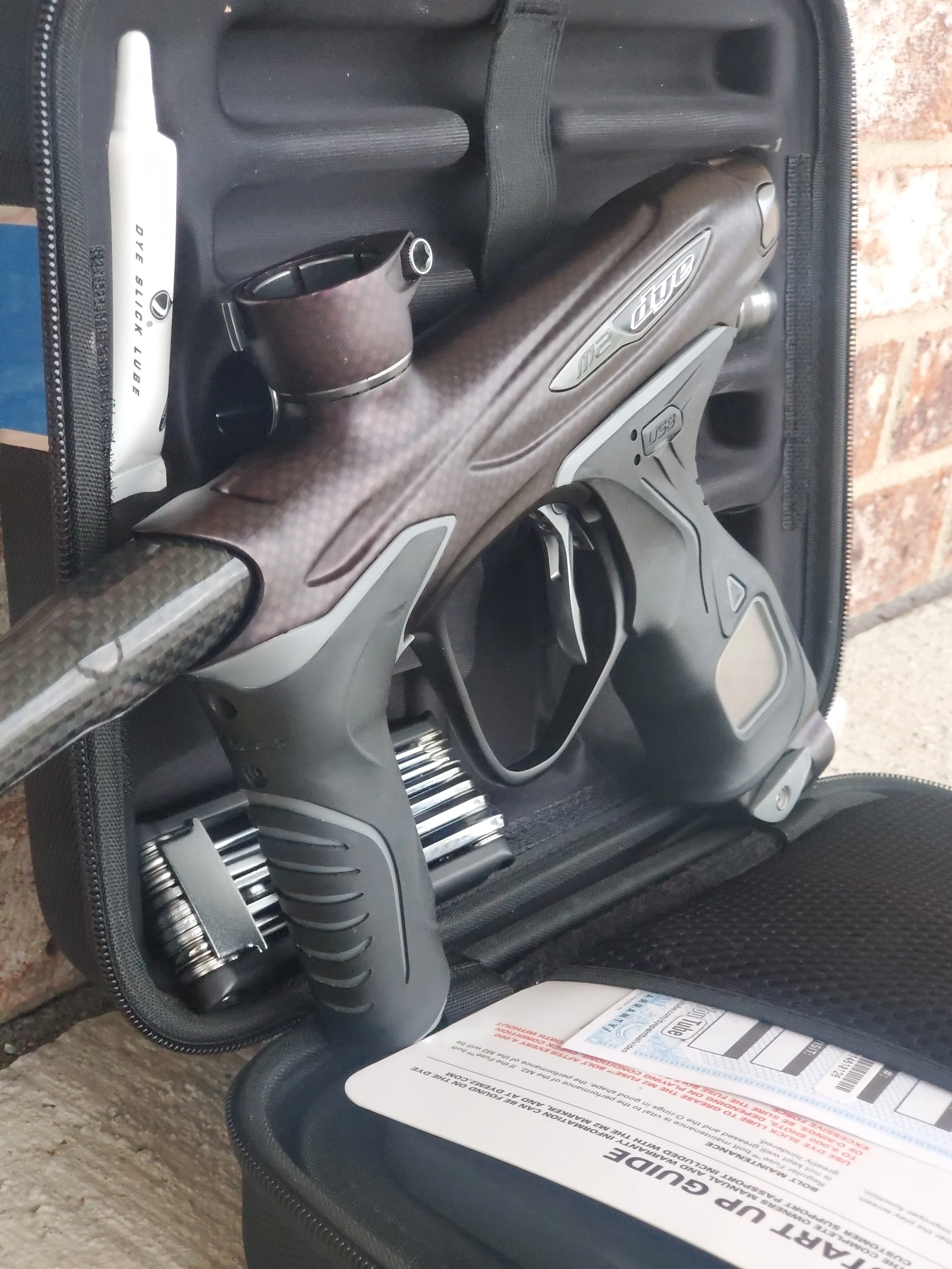 Used Dye M2 MOSAir Paintball Gun - Carbon - Image 4