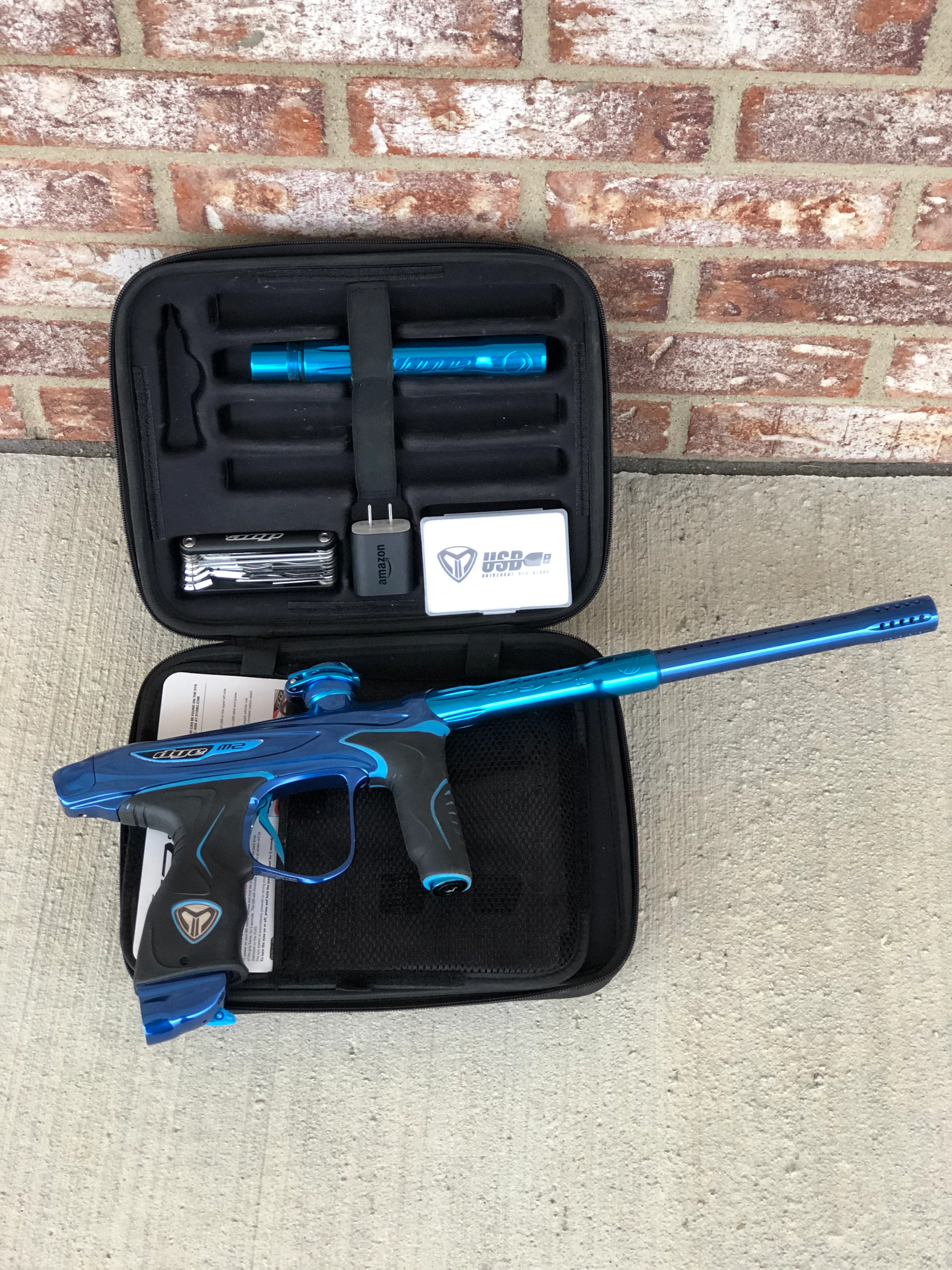Used Dye M2 Paintball Gun - Deep Waters - Image 2