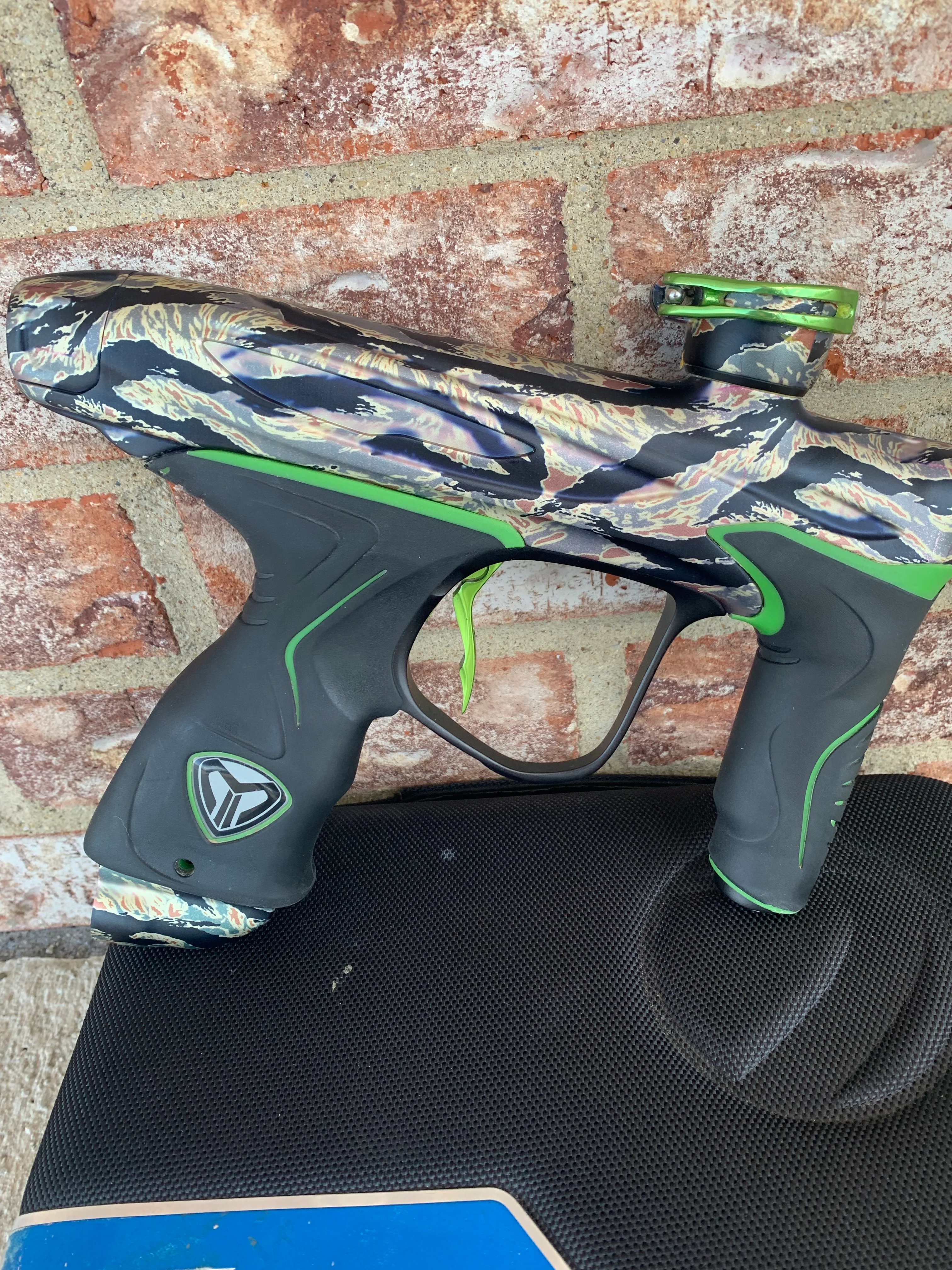 Used Dye M2 Paintball Marker- PGA Tiger Stripe/Lime - Image 2