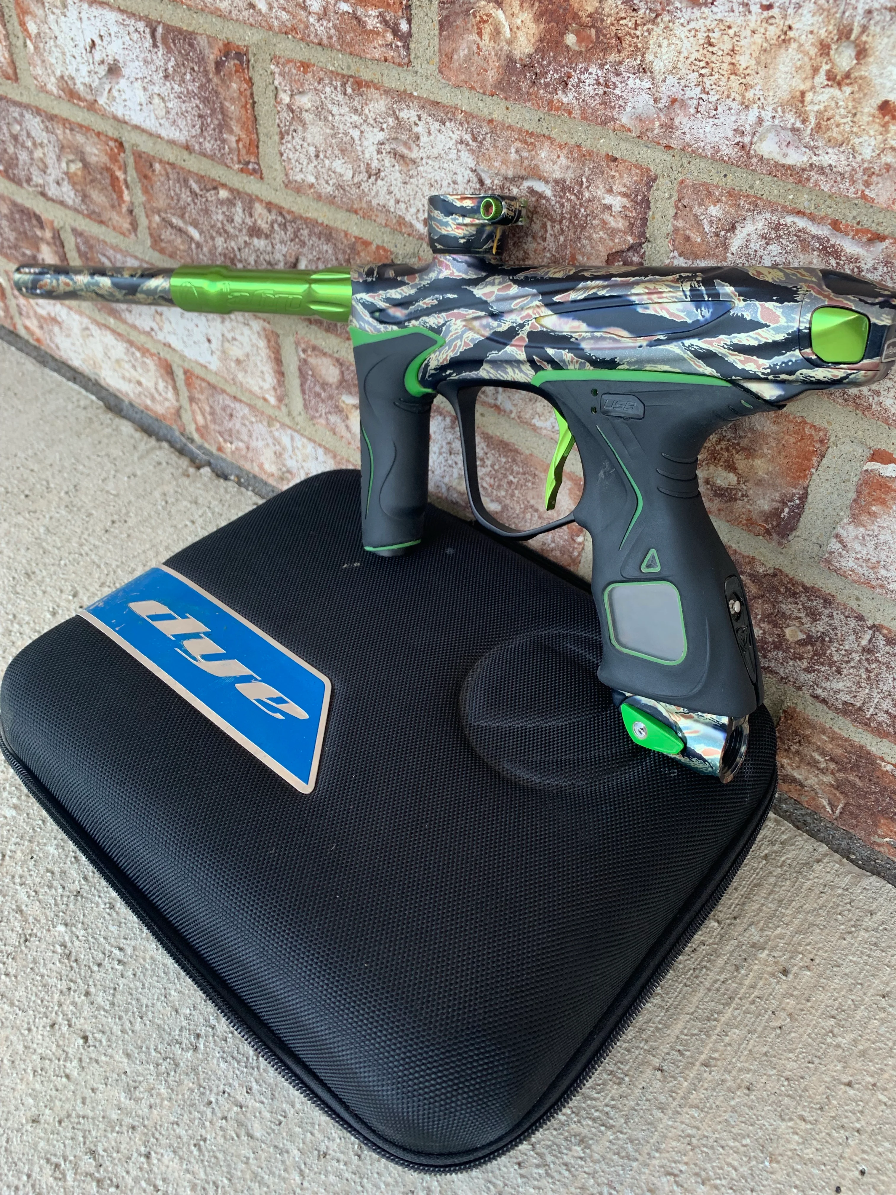 Used Dye M2 Paintball Marker- PGA Tiger Stripe/Lime - Image 3