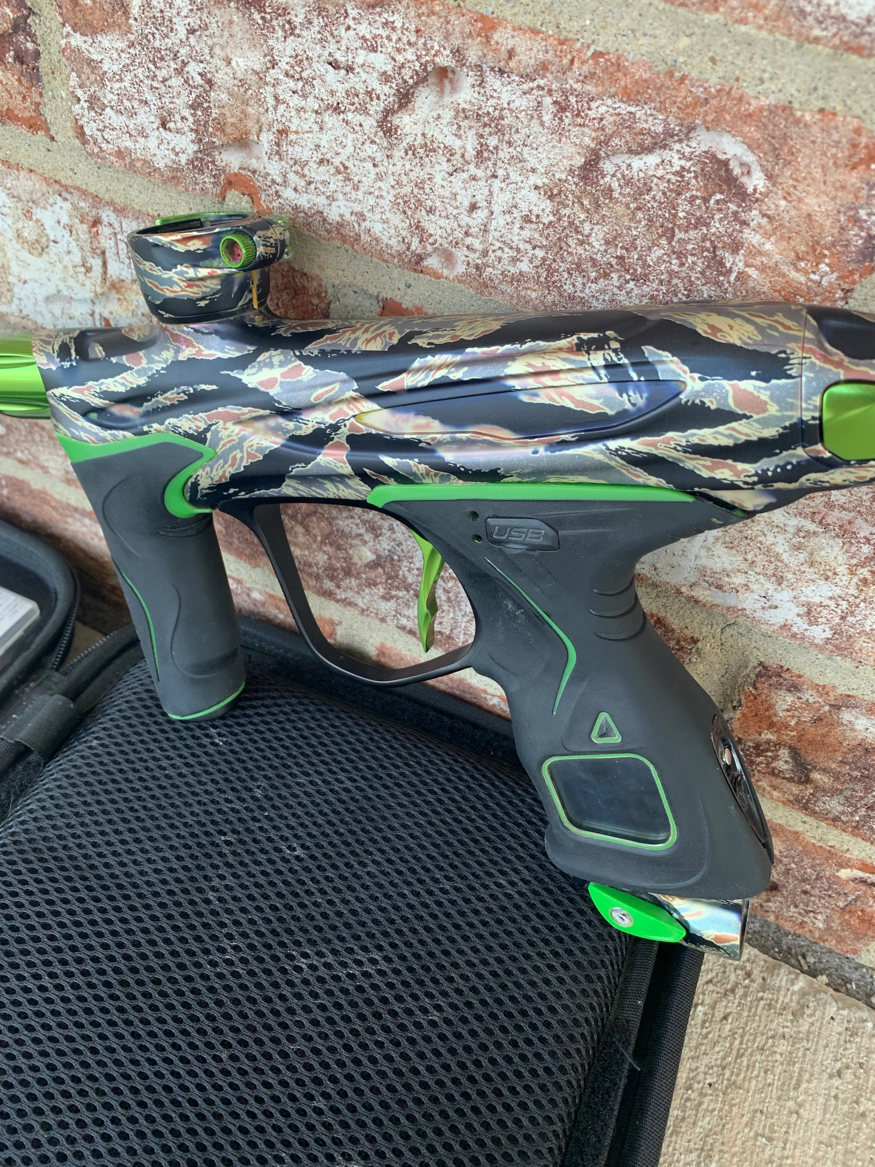 Used Dye M2 Paintball Marker- PGA Tiger Stripe/Lime - Image 5