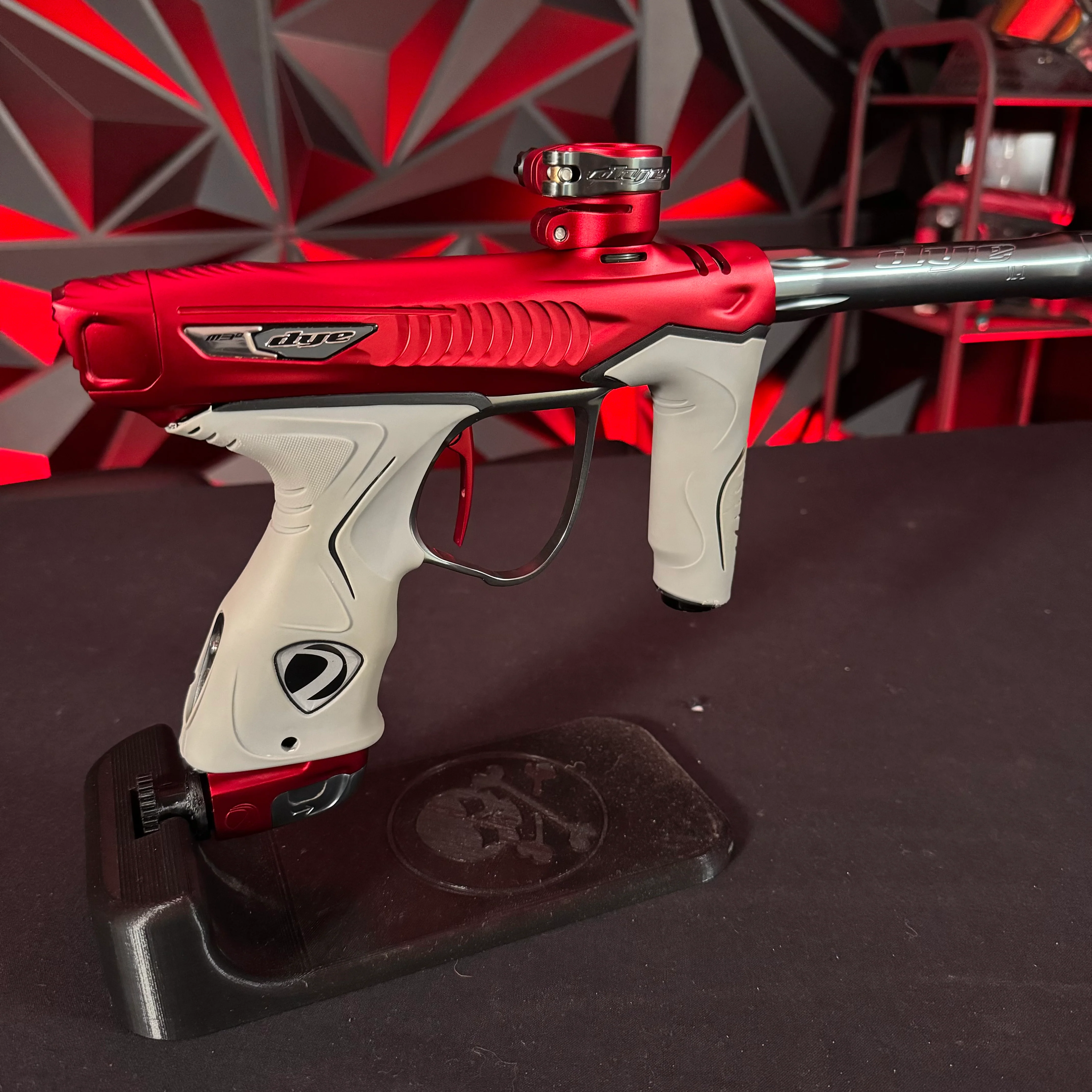 Used Dye M3+ ICON Paintball Gun - Dust Claret - Image 2