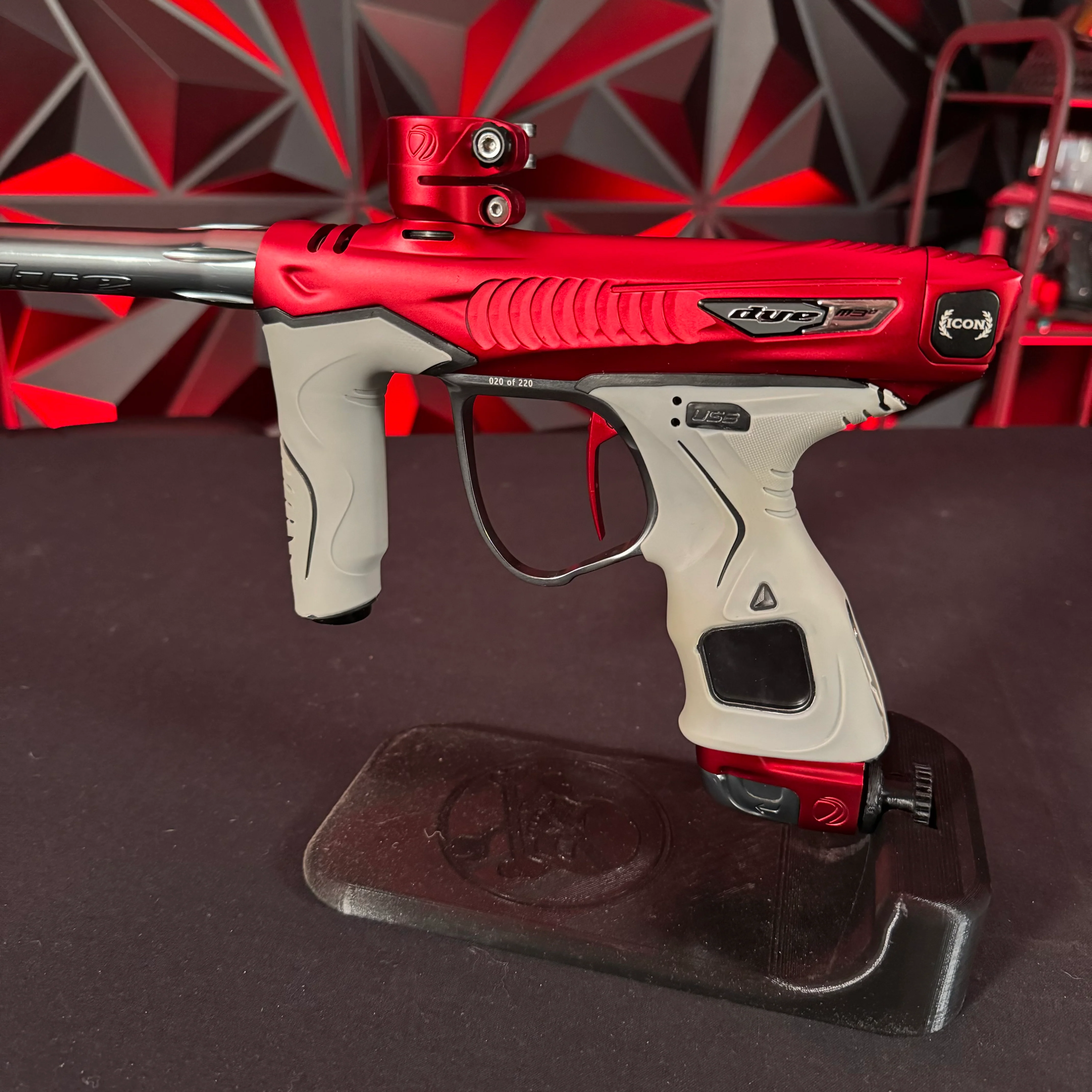 Used Dye M3+ ICON Paintball Gun - Dust Claret - Image 3