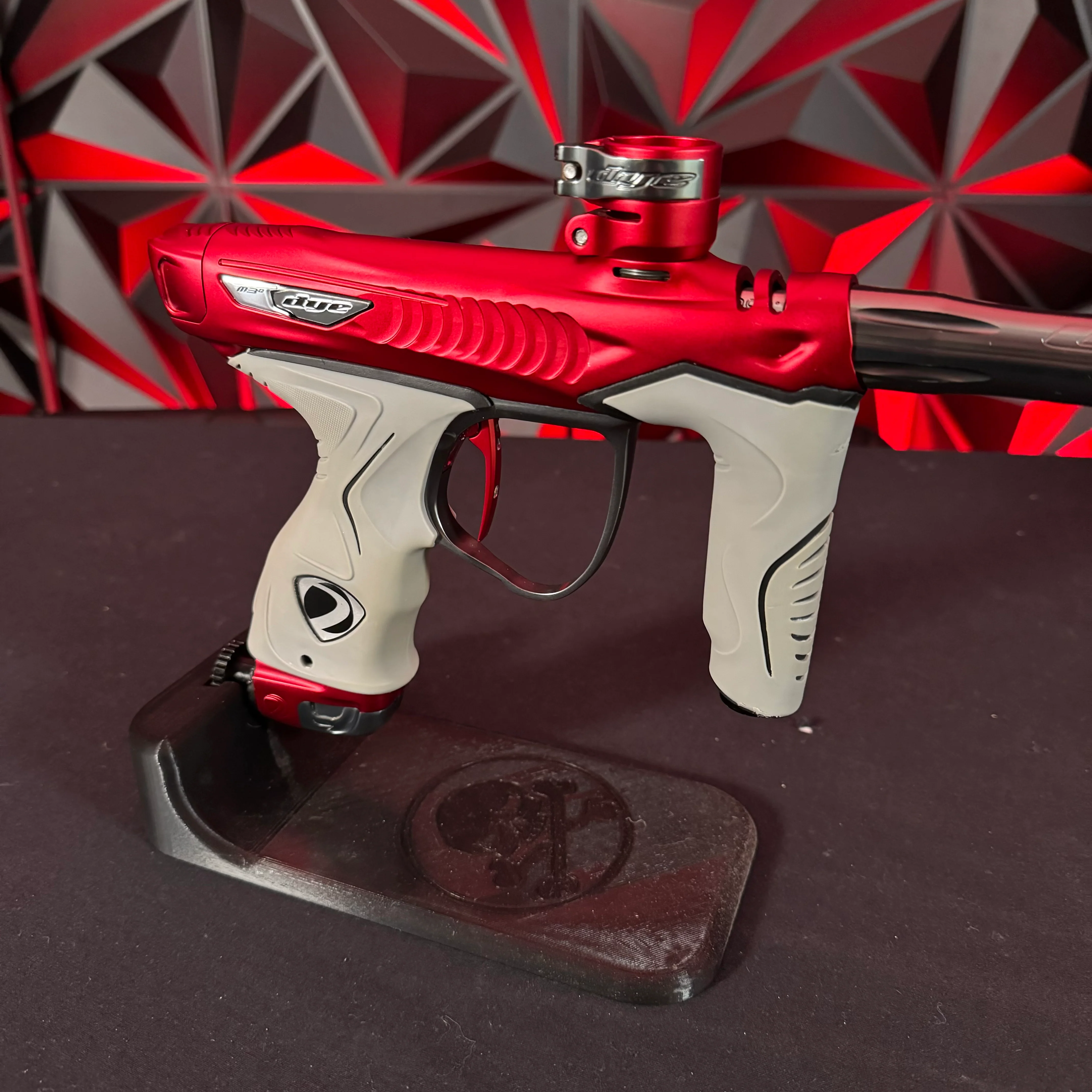Used Dye M3+ ICON Paintball Gun - Dust Claret - Image 4