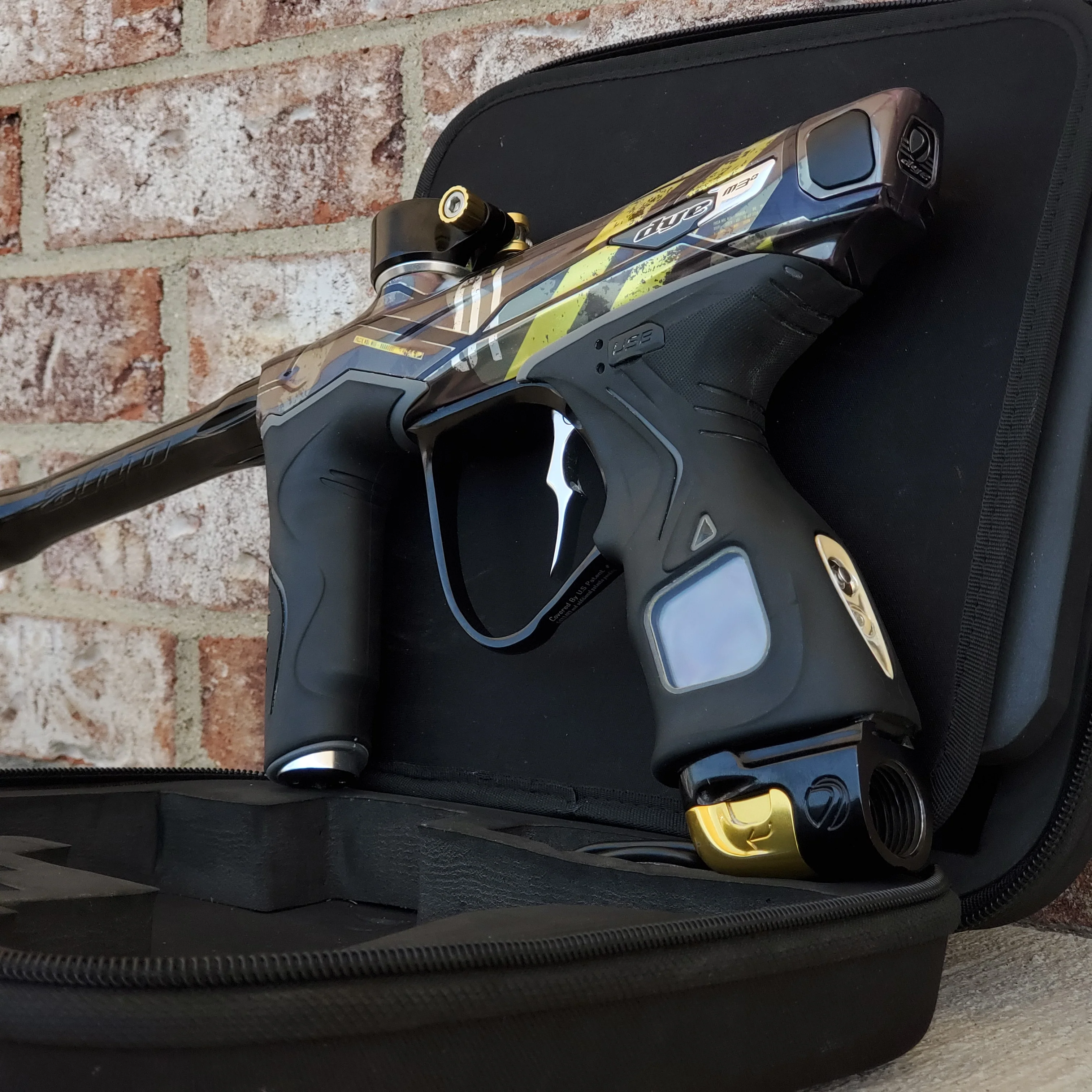 Used Dye M3+ Paintball Gun - Intercept - Image 3