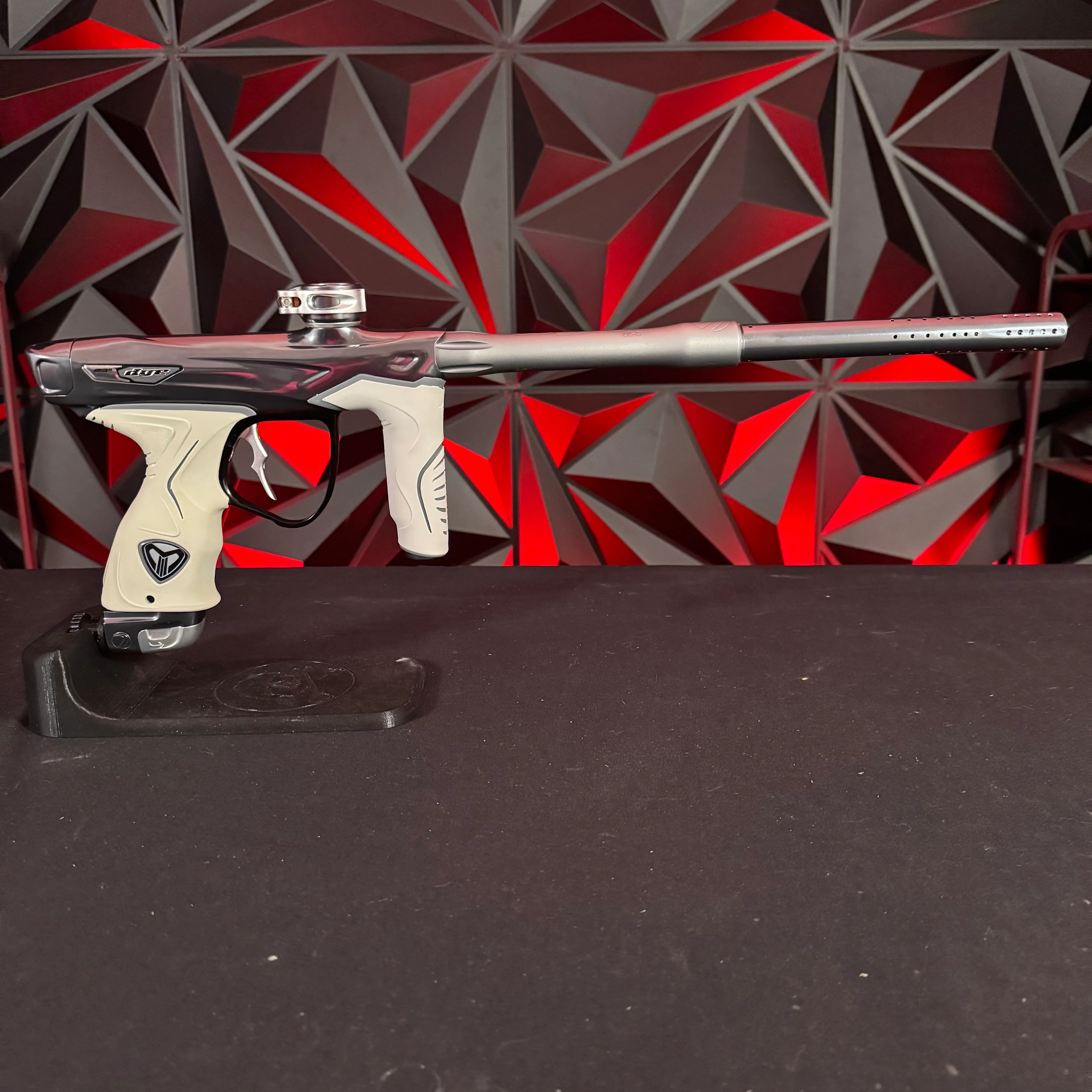 Used Dye M3+ Paintball Gun - Battleship 2.0 w/MOSAir Board and Grey Grips - Image 6