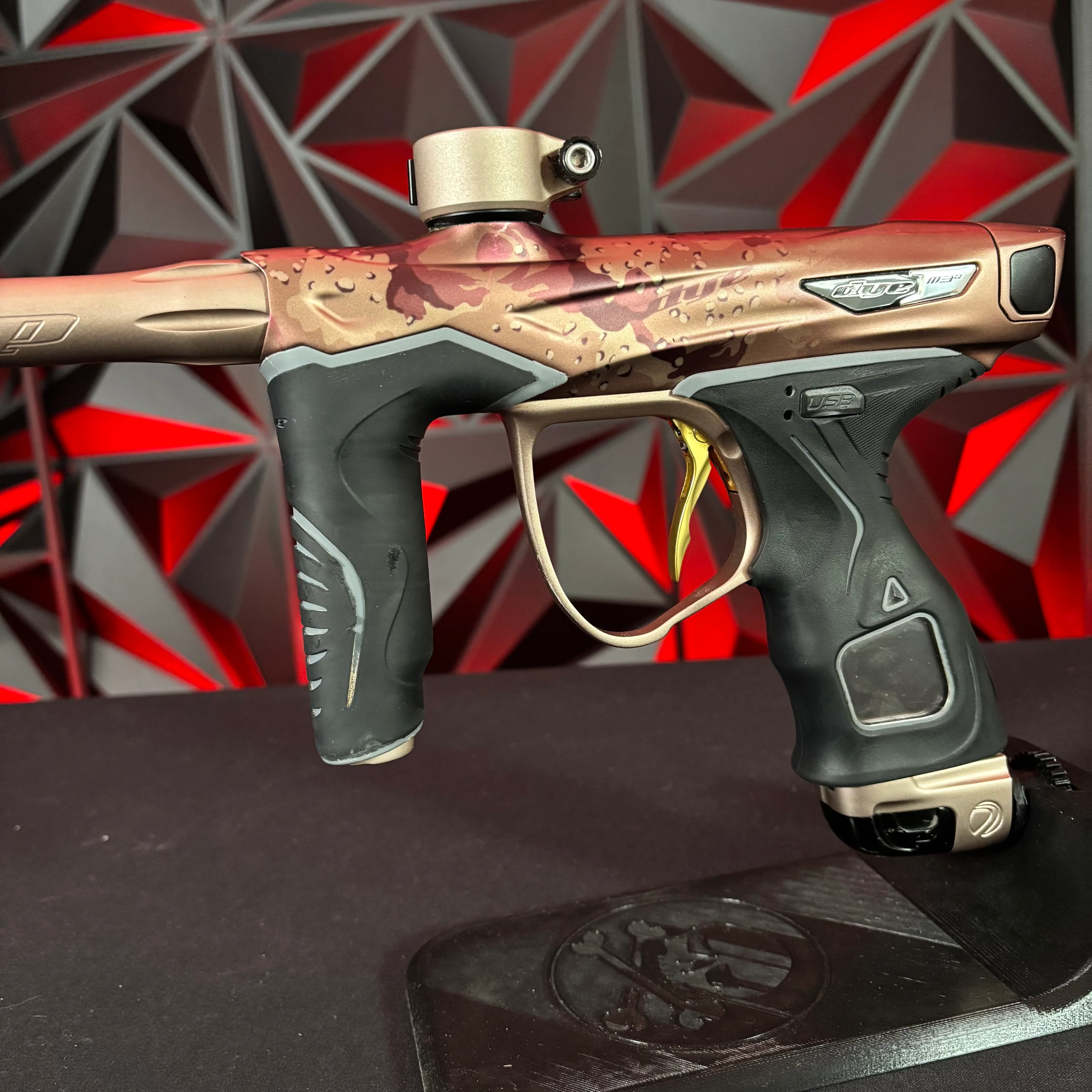 Used Dye M3+ Paintball Gun - PGA Desert Storm - Image 5