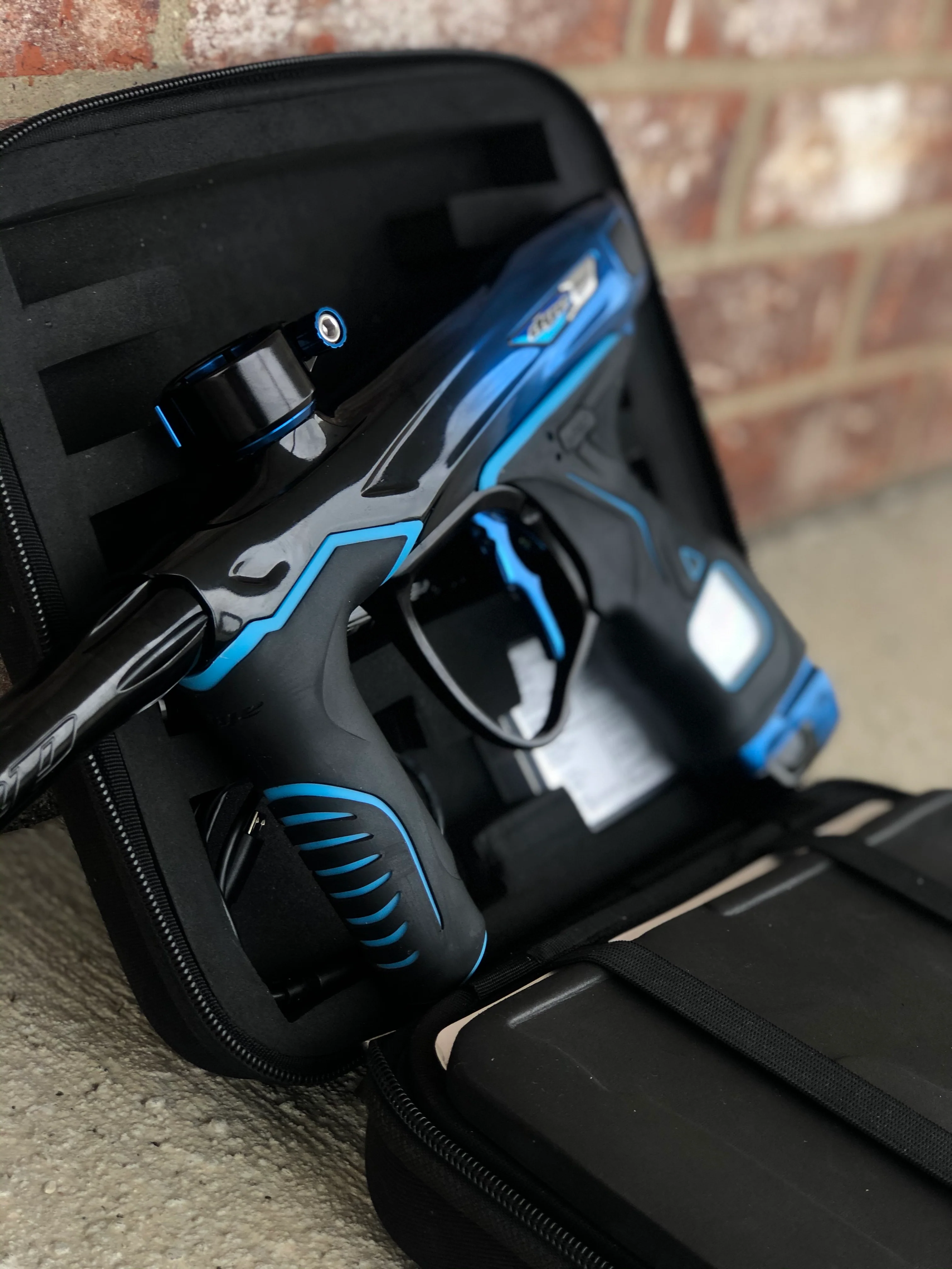 Used Dye M3+ Paintball Gun - Black Water - Image 2