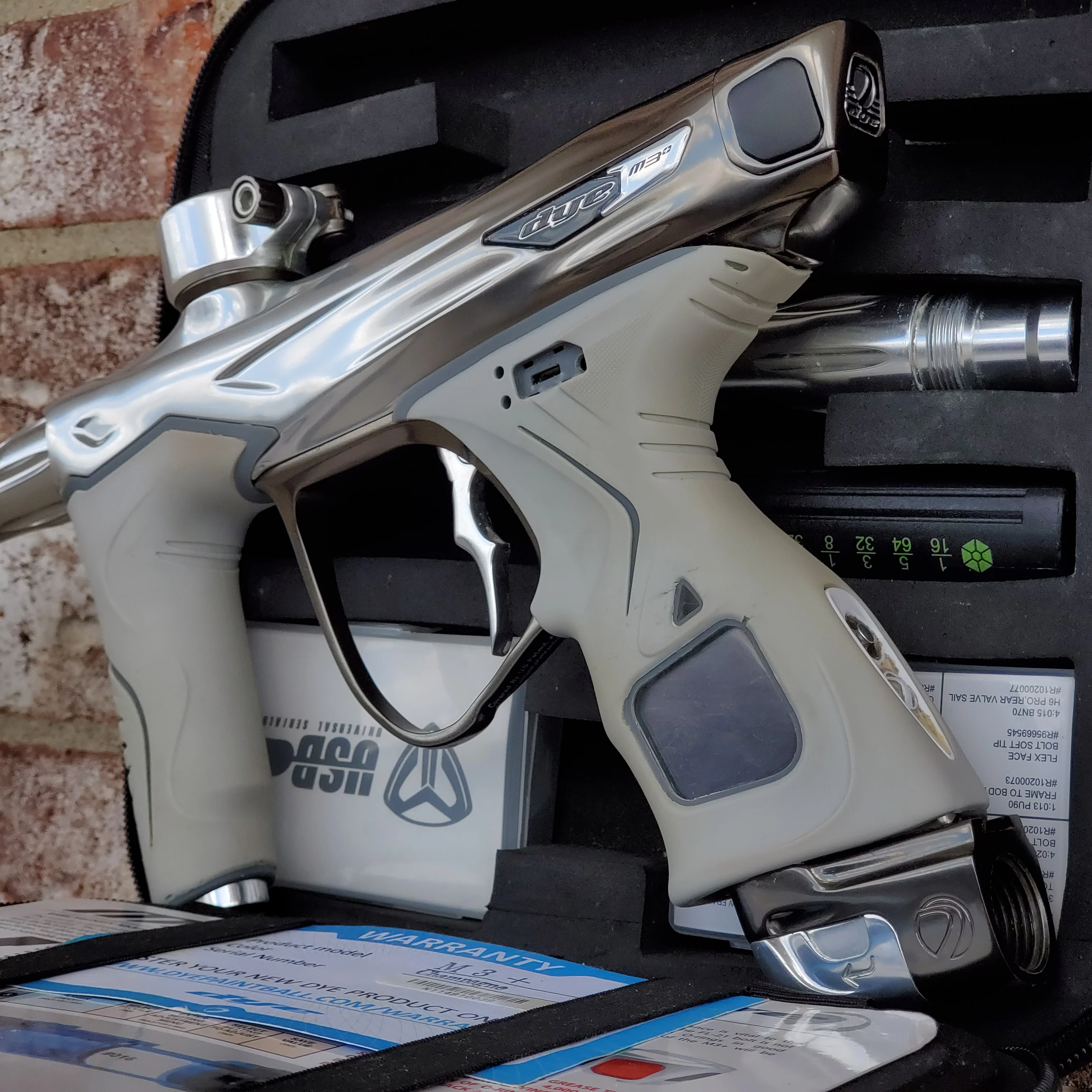 Used Dye M3+ Paintball Gun - Champagne - Image 3