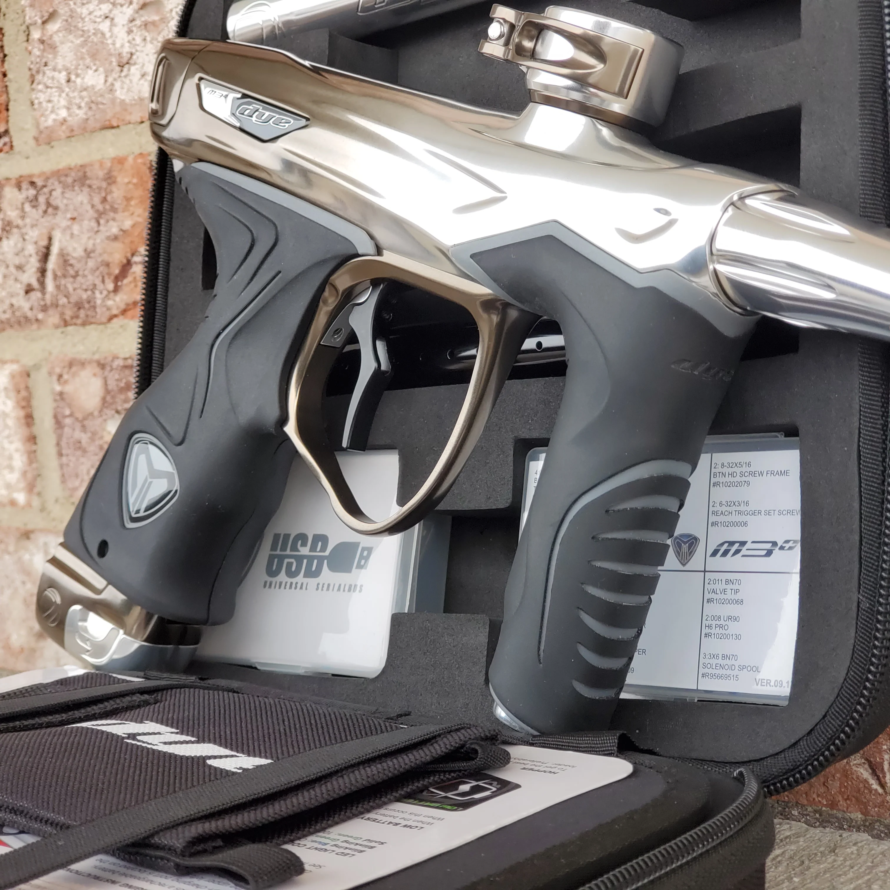 Used Dye M3+ Paintball Gun - Champagne - Image 2