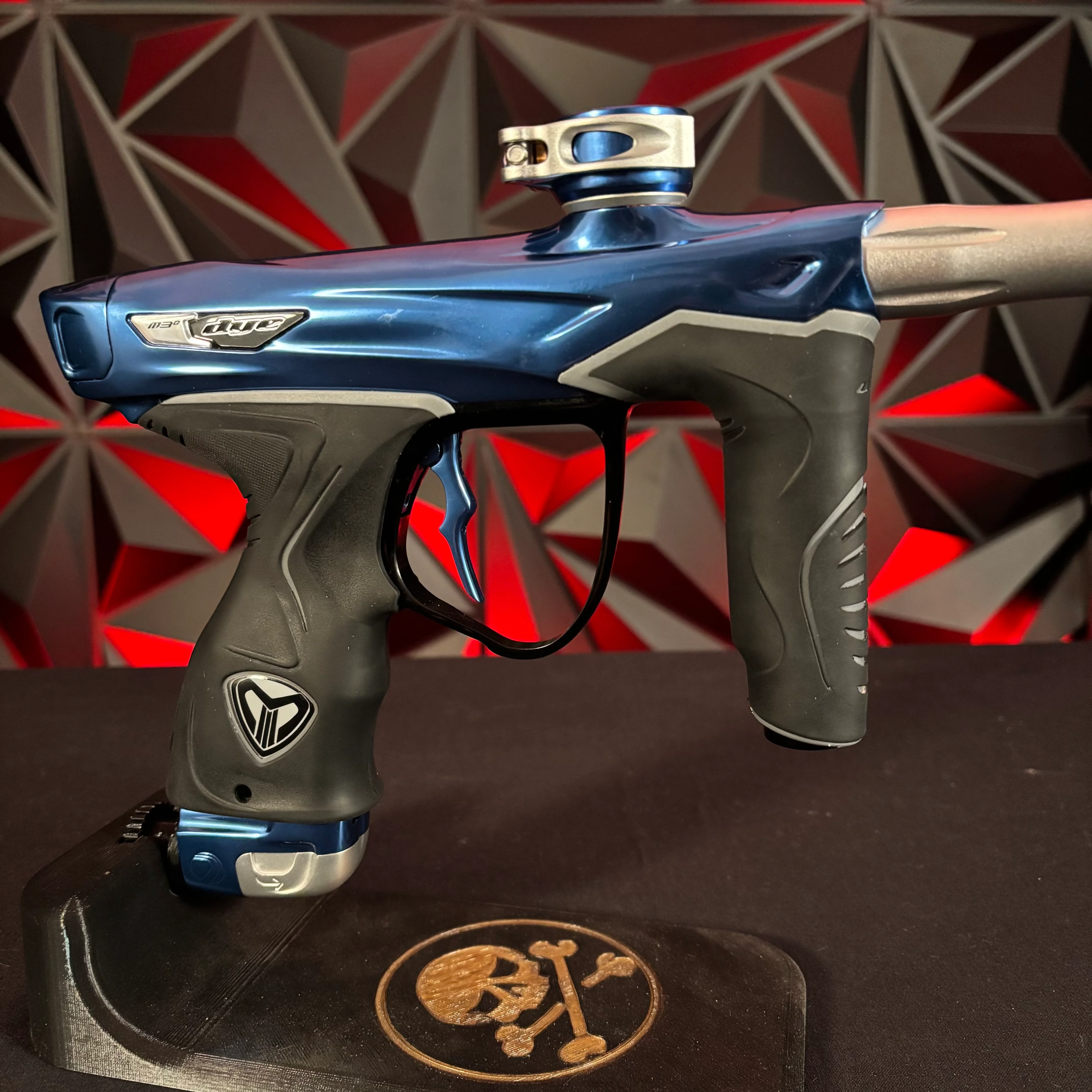 Used Dye M3+ Paintball Gun - Deep Blue 2.0 - Image 4