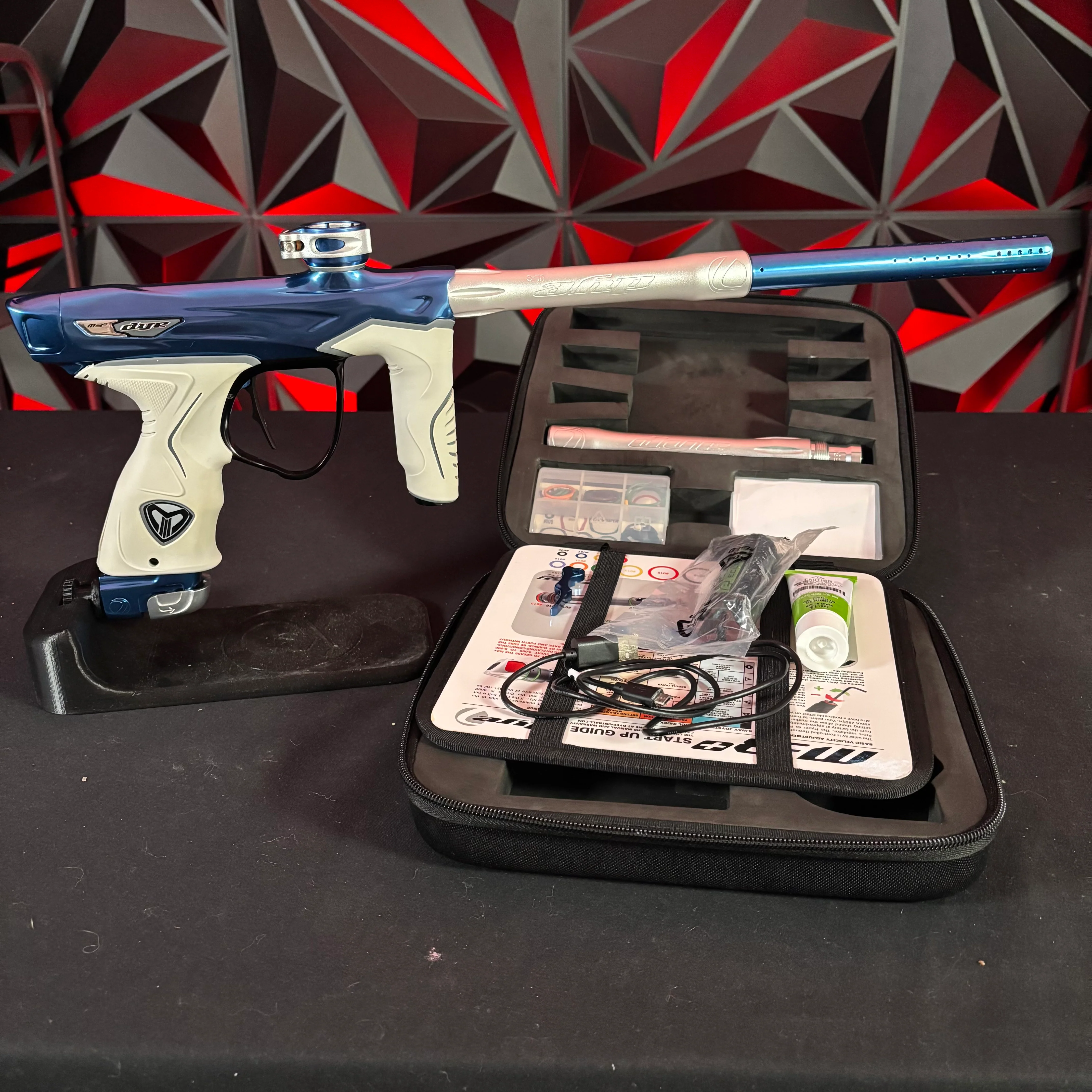 Used Dye M3+ Paintball Gun - Blue/Silver