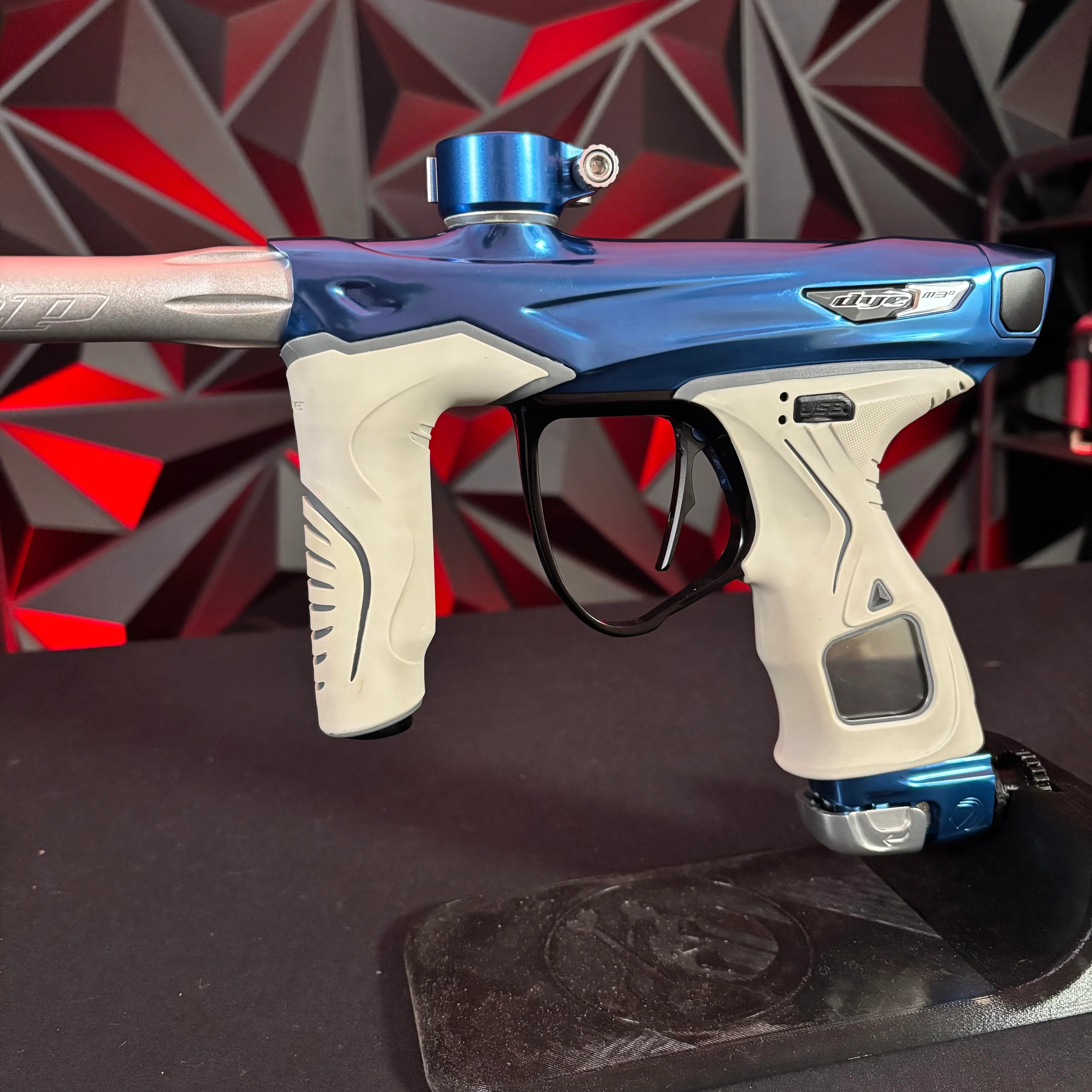 Used Dye M3+ Paintball Gun - Blue/Silver - Image 5