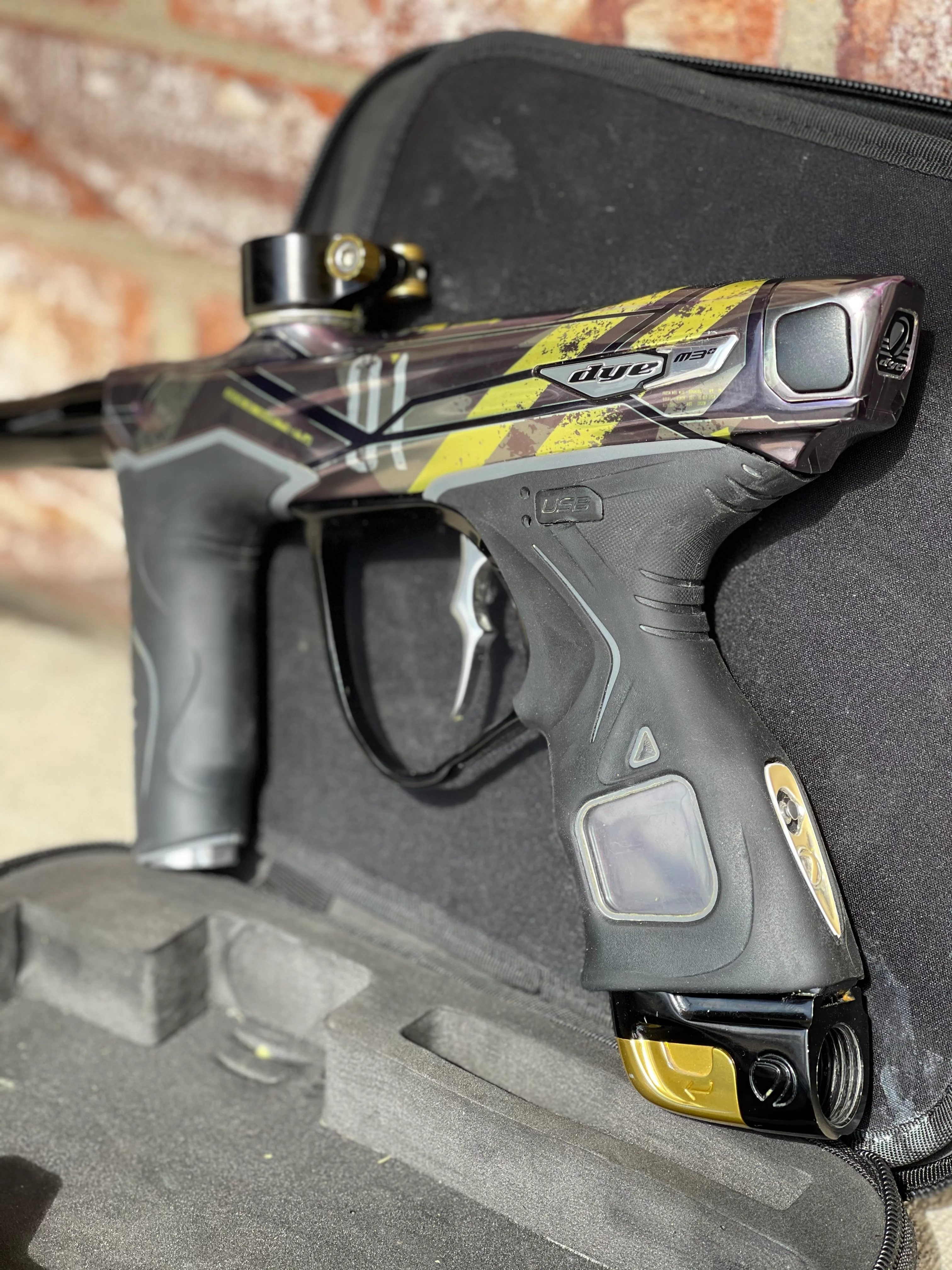 Used Dye M3+ Paintball Gun - Intercept - Image 3