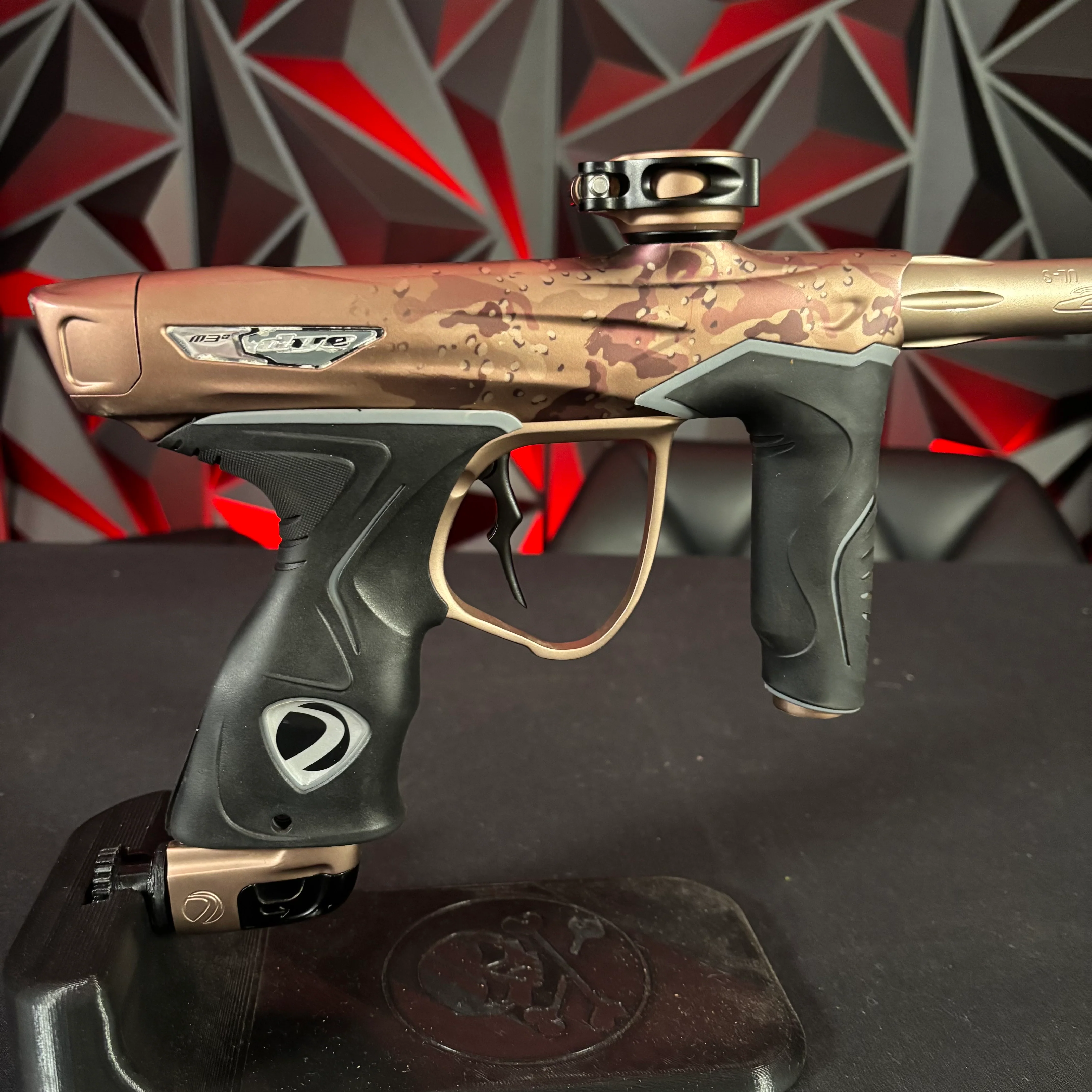 Used Dye M3+ Paintball Gun - PGA Desert Camo - Image 2
