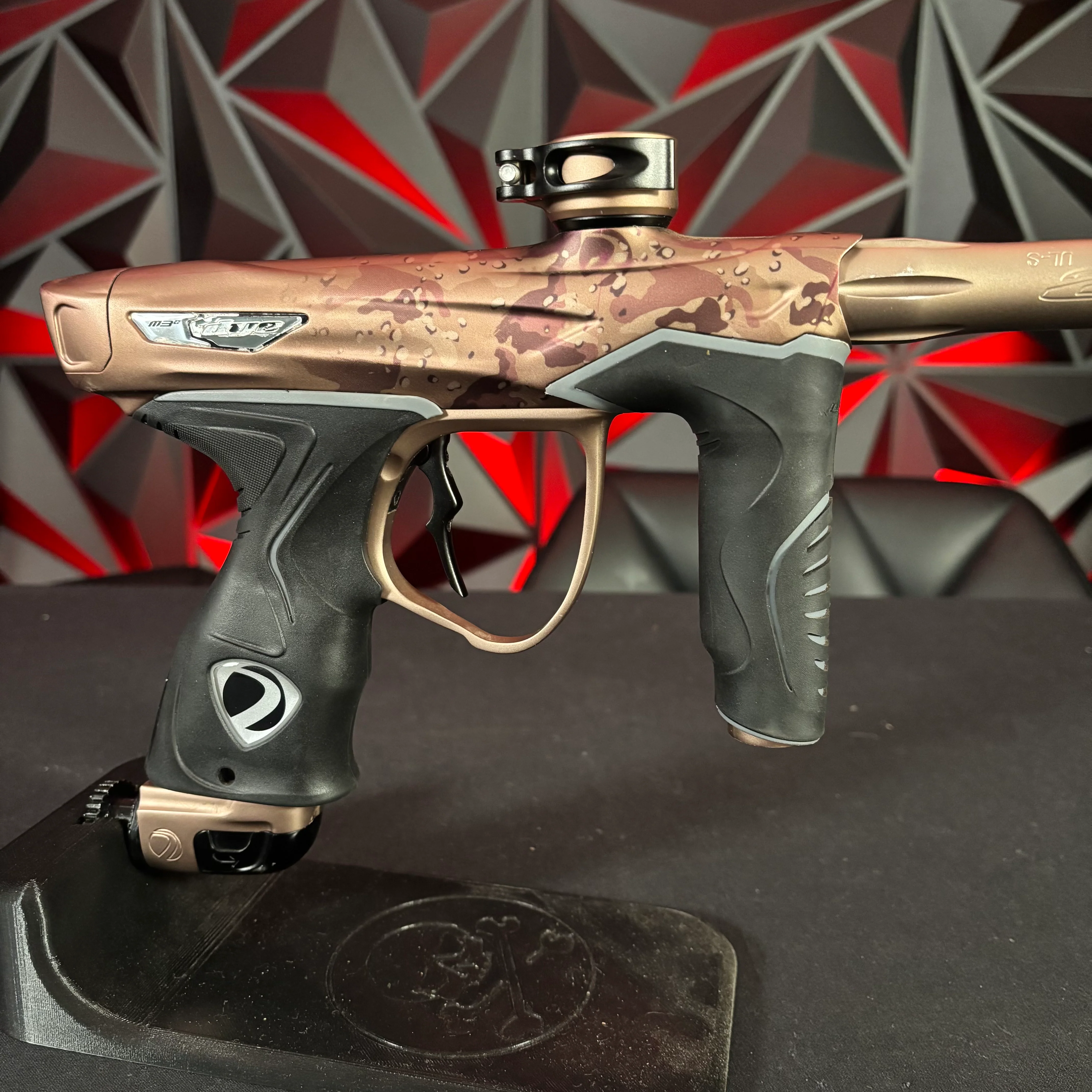 Used Dye M3+ Paintball Gun - PGA Desert Camo - Image 4