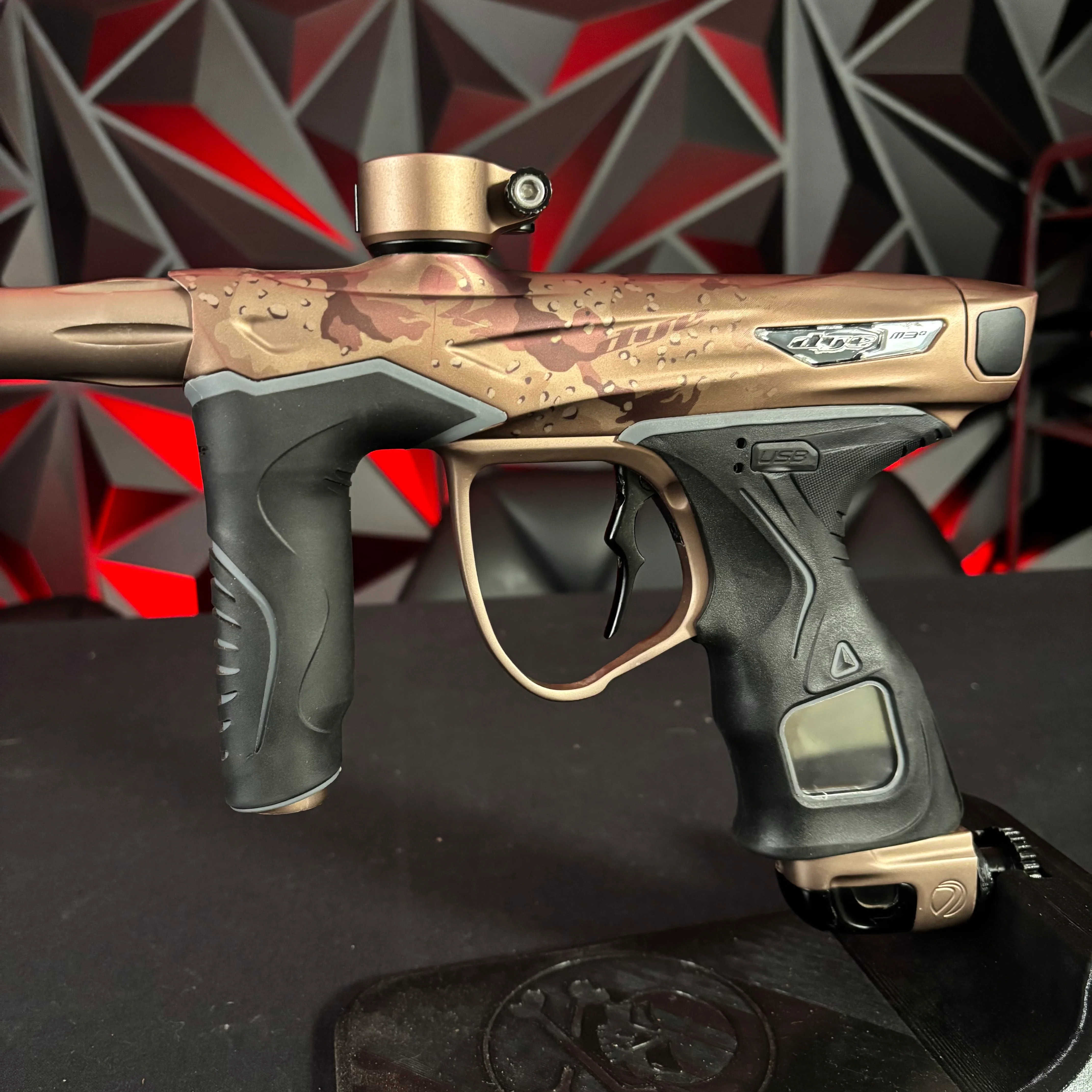 Used Dye M3+ Paintball Gun - PGA Desert Camo - Image 5