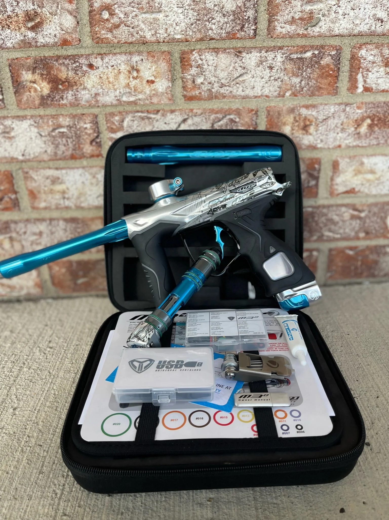 Used Dye M3+ Paintball Gun - PGA Logoflauge - Image 5