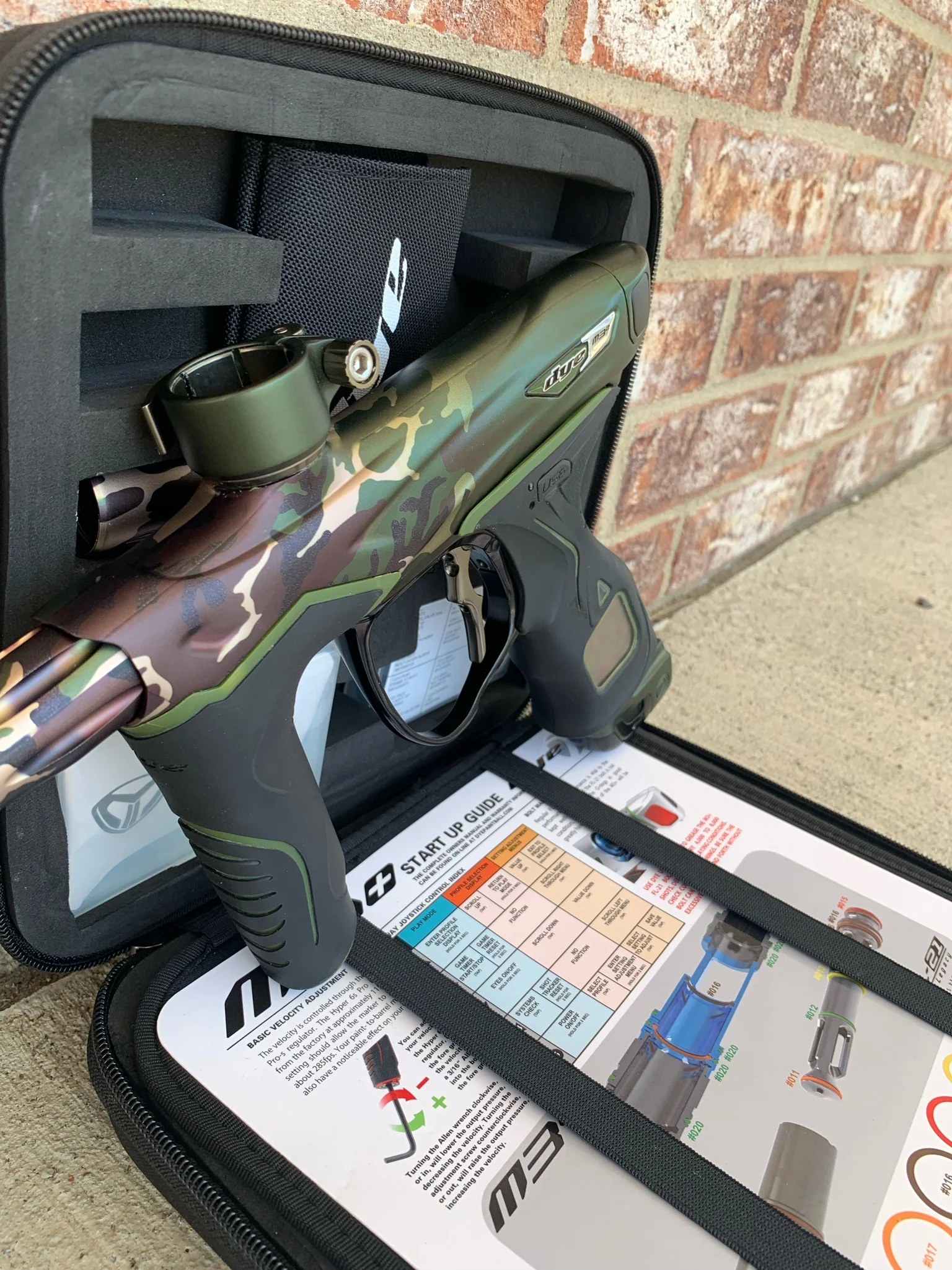 Used Dye M3+ Paintball Gun - PGA Woodland - Image 4