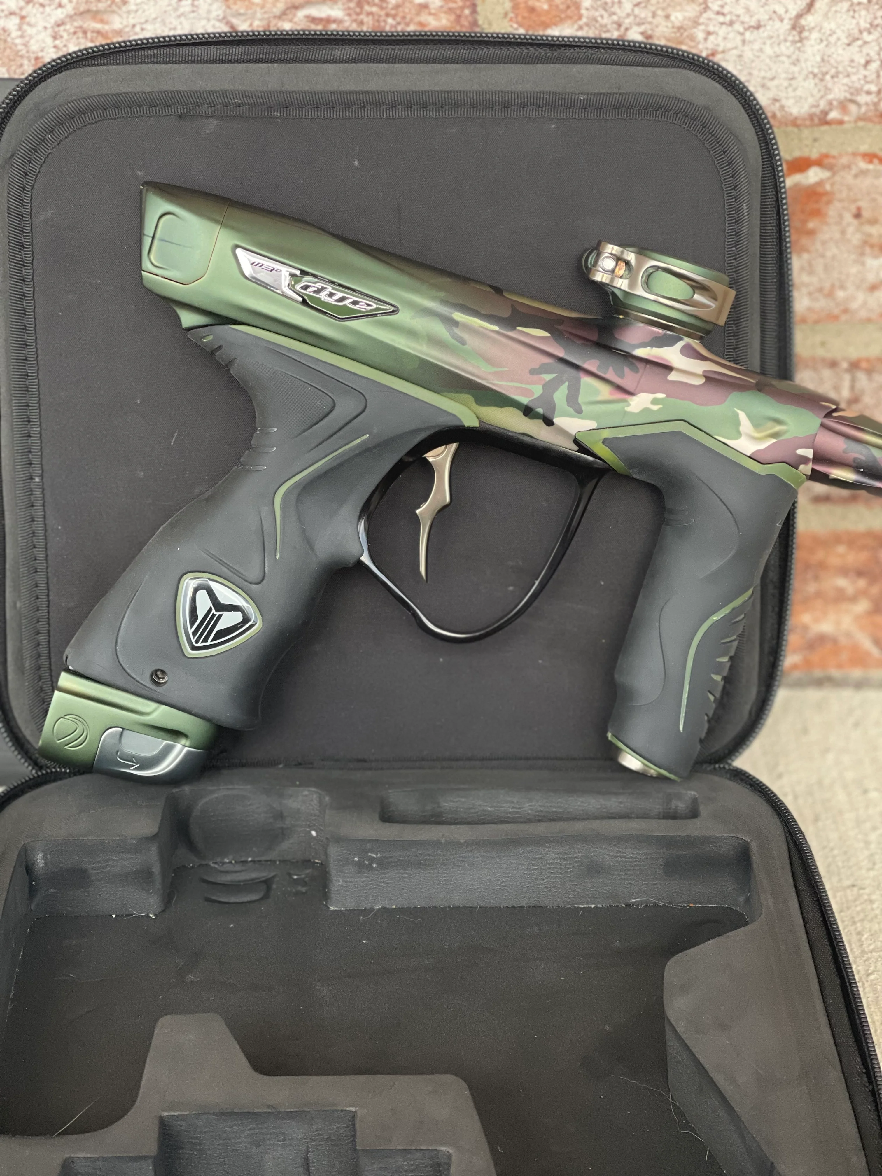 Used Dye M3+ Paintball Gun - PGA Woodland - Image 5