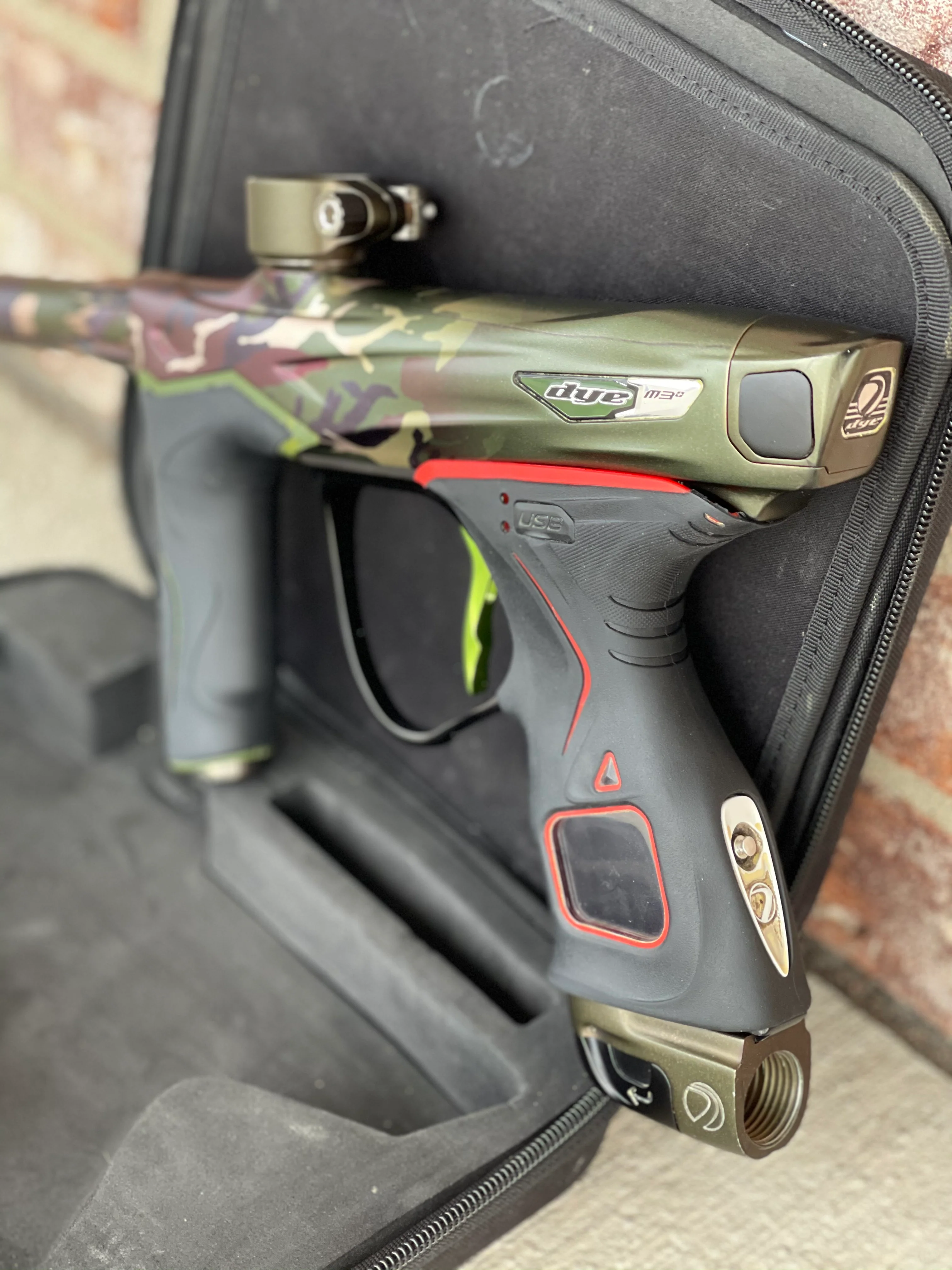 Used Dye M3+ Paintball Gun - PGA Woodland - Image 3