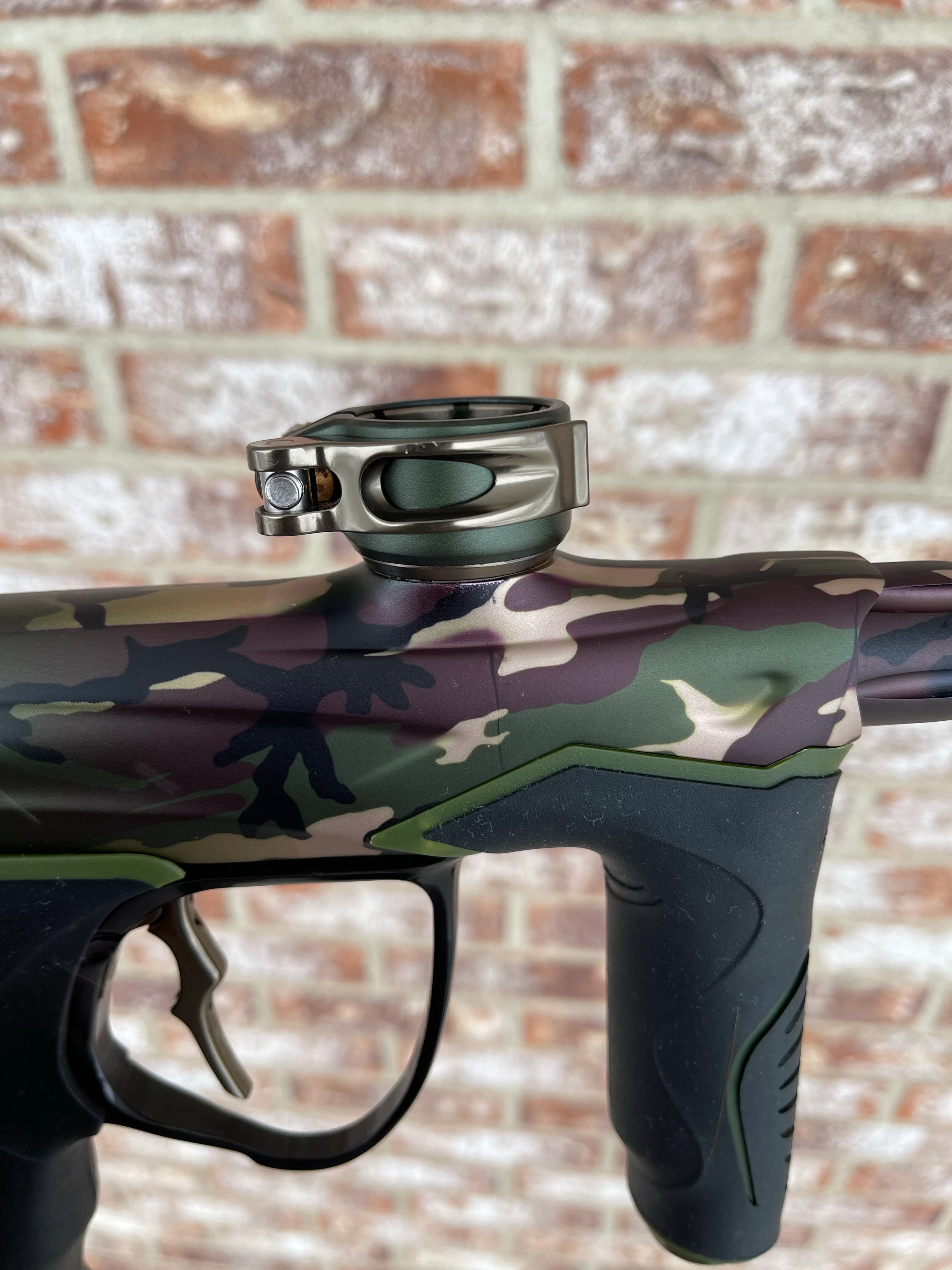 Used Dye M3+ Paintball Gun - PGA Woodland - Image 13