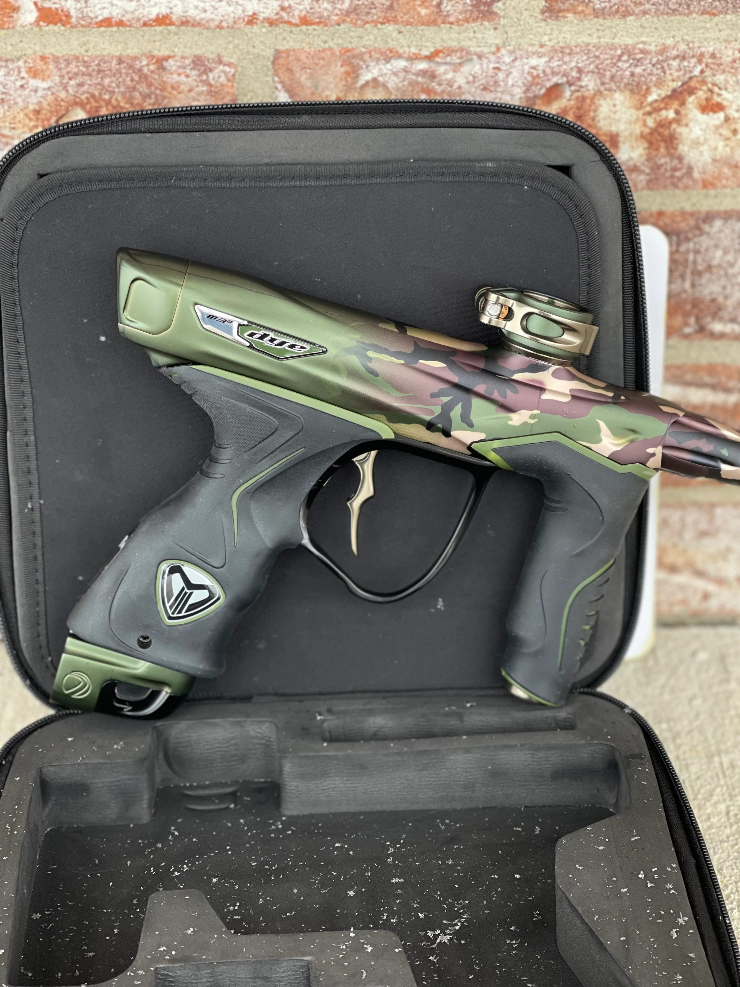 Used Dye M3+ Paintball Gun - PGA Woodland - Image 5