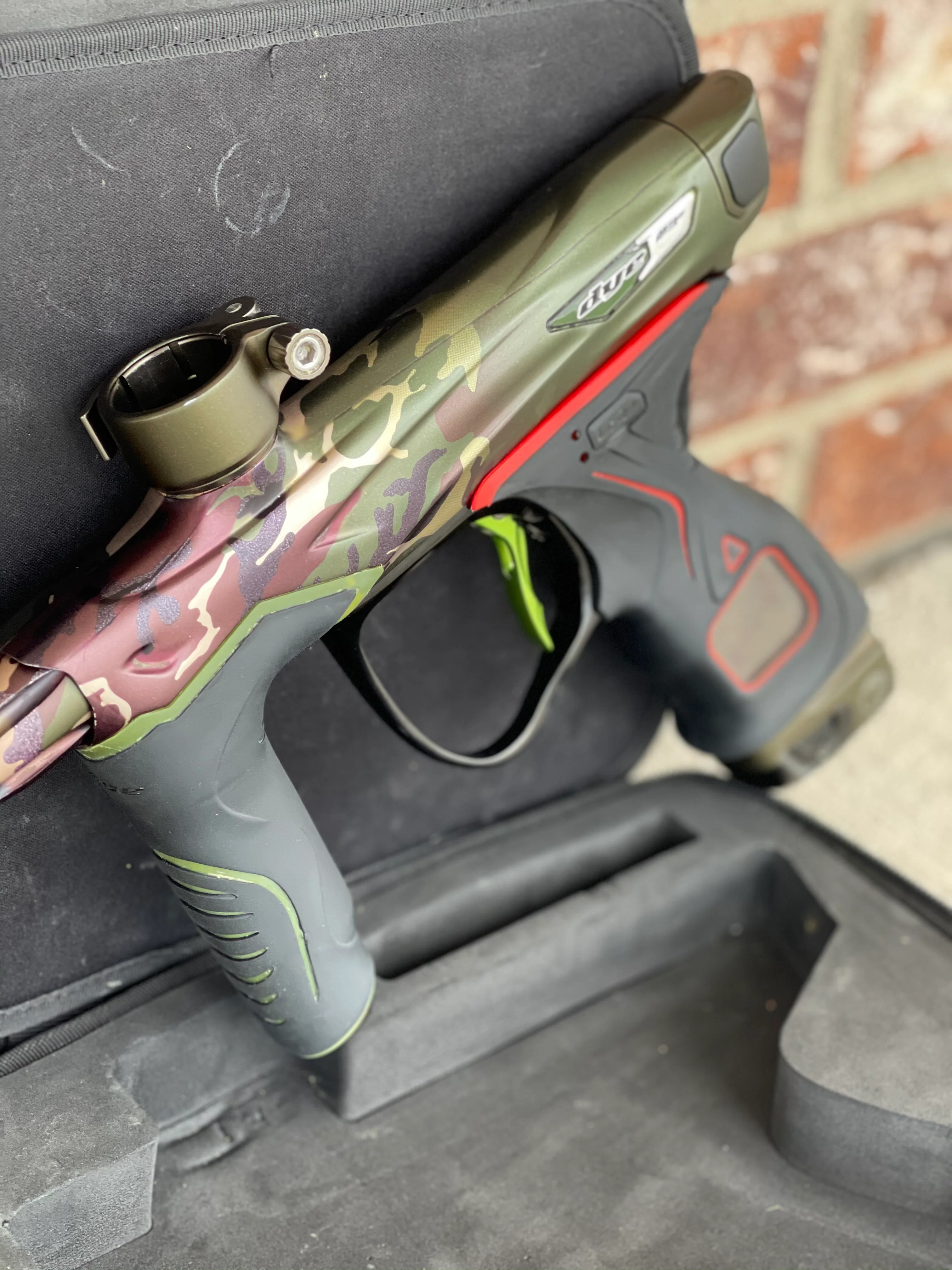 Used Dye M3+ Paintball Gun - PGA Woodland - Image 4