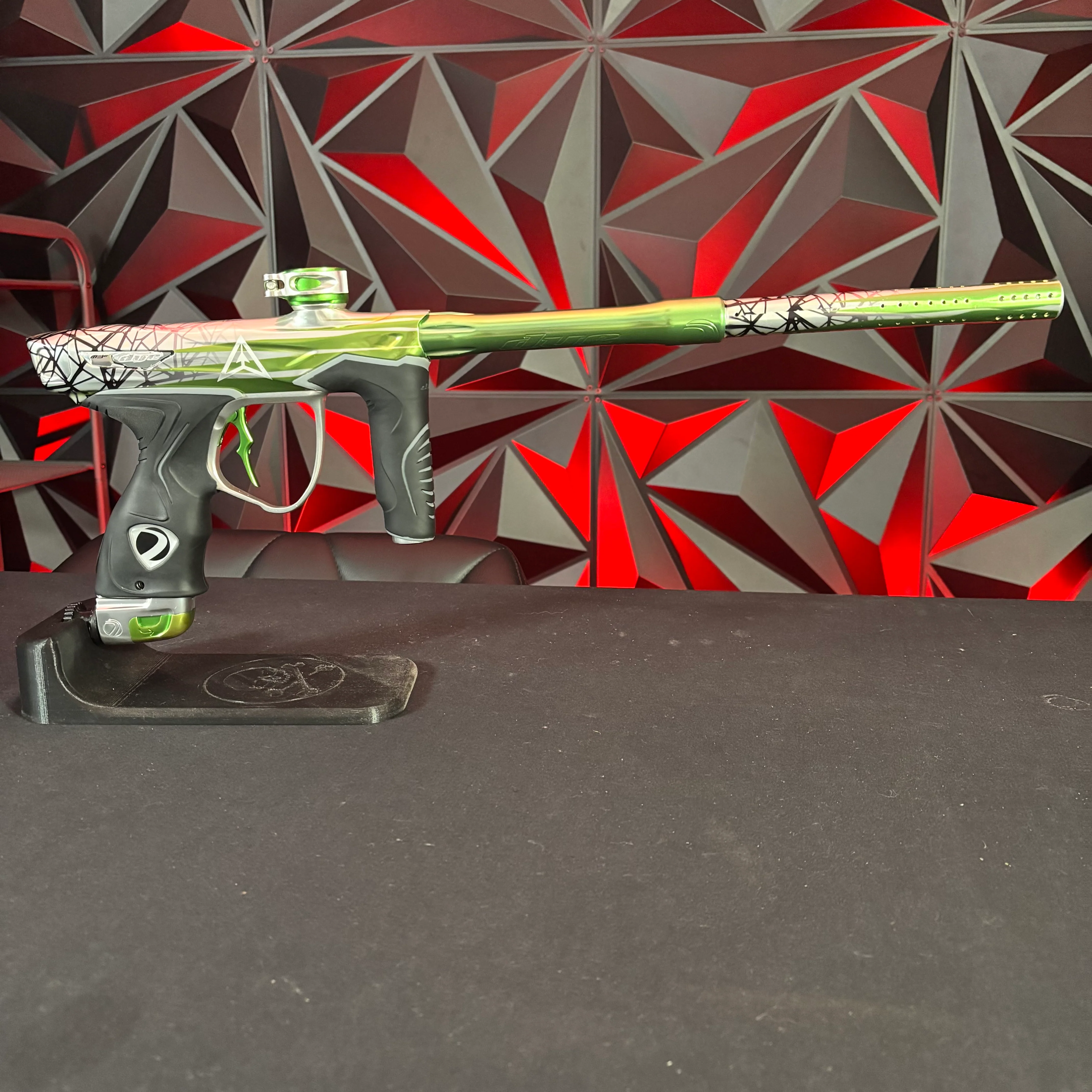 Used Dye M3+ Paintball Marker - LE LVL Up - Image 6