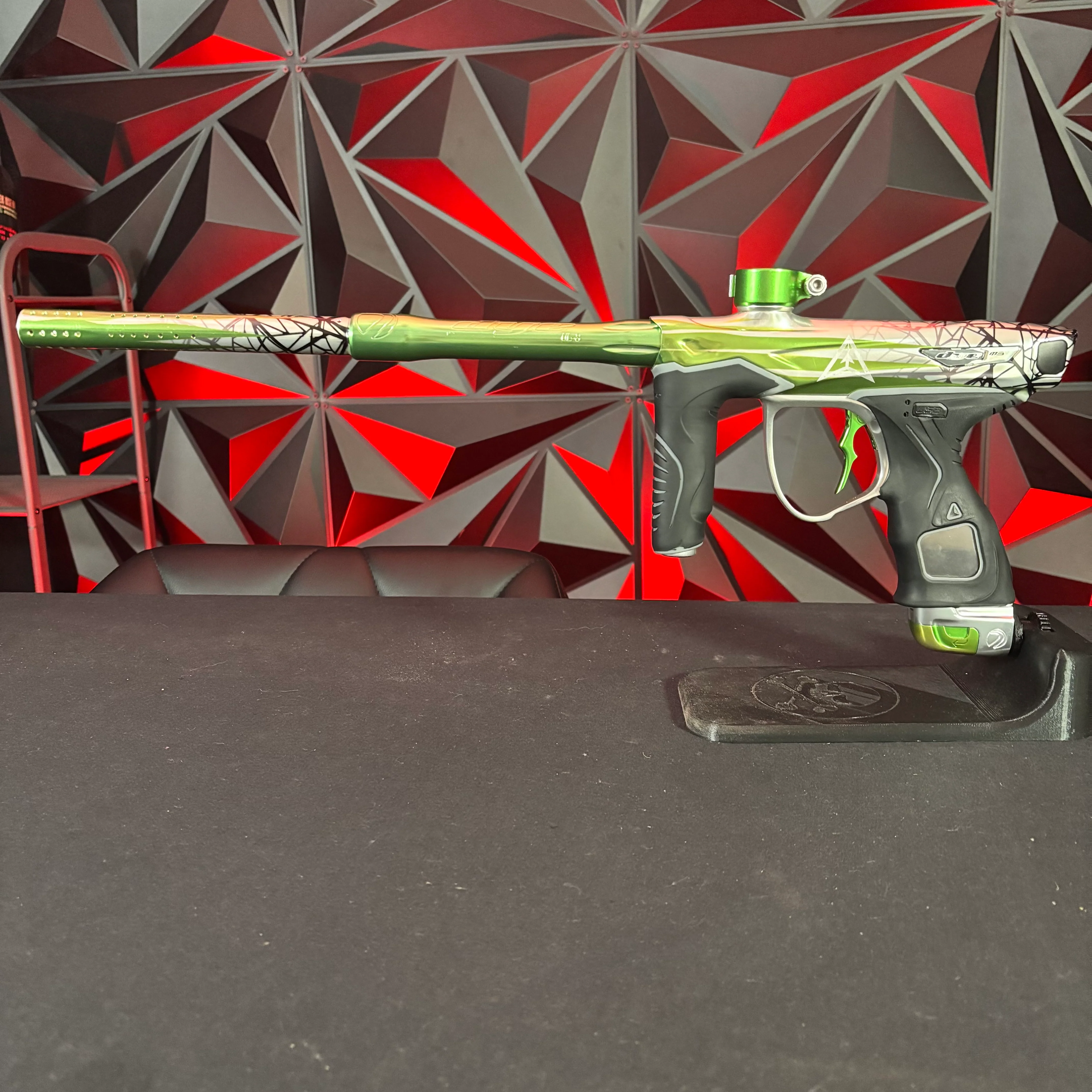 Used Dye M3+ Paintball Marker - LE LVL Up - Image 7