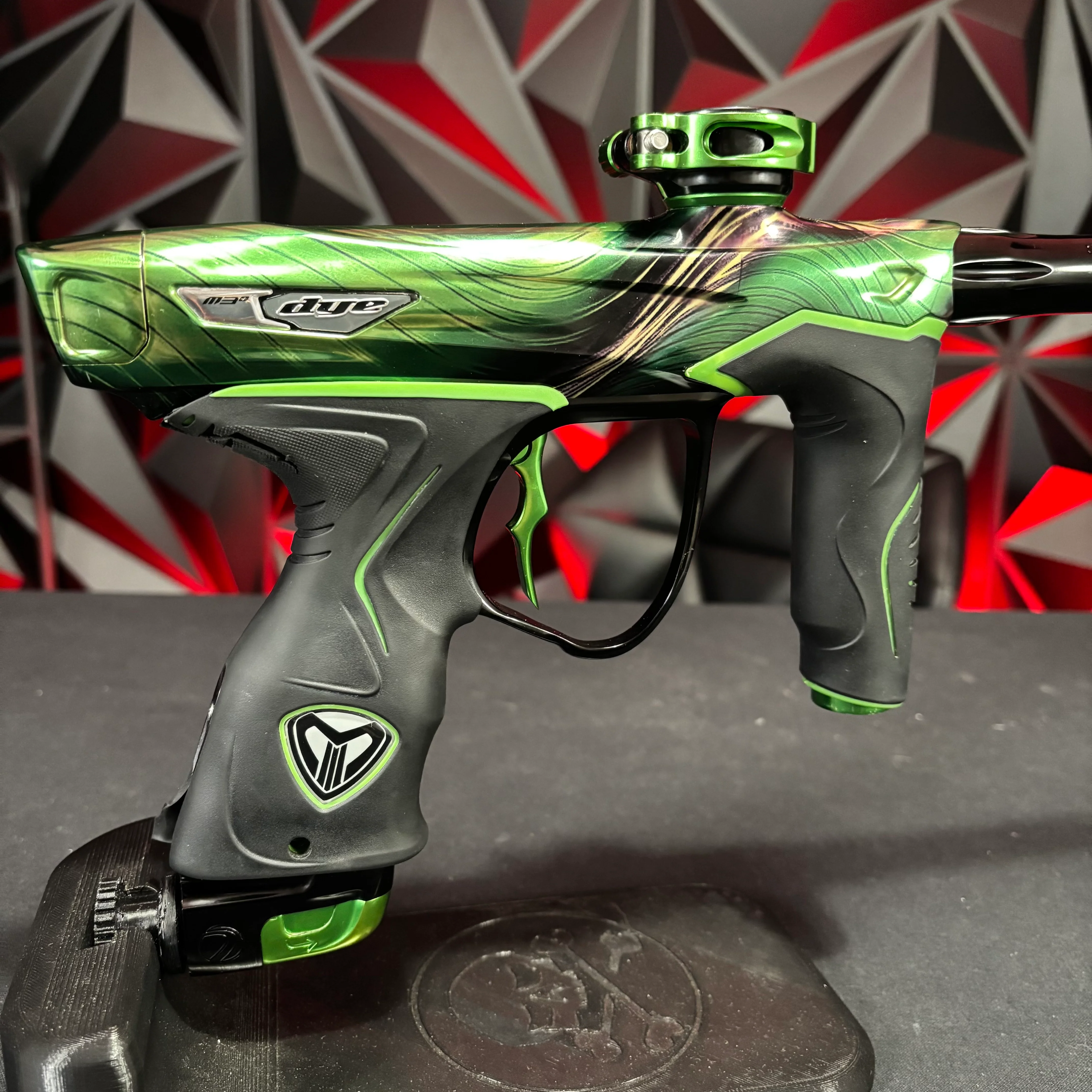 Used Dye M3+ Paintball Marker - LE LVL Up (Green/Black) - Image 2